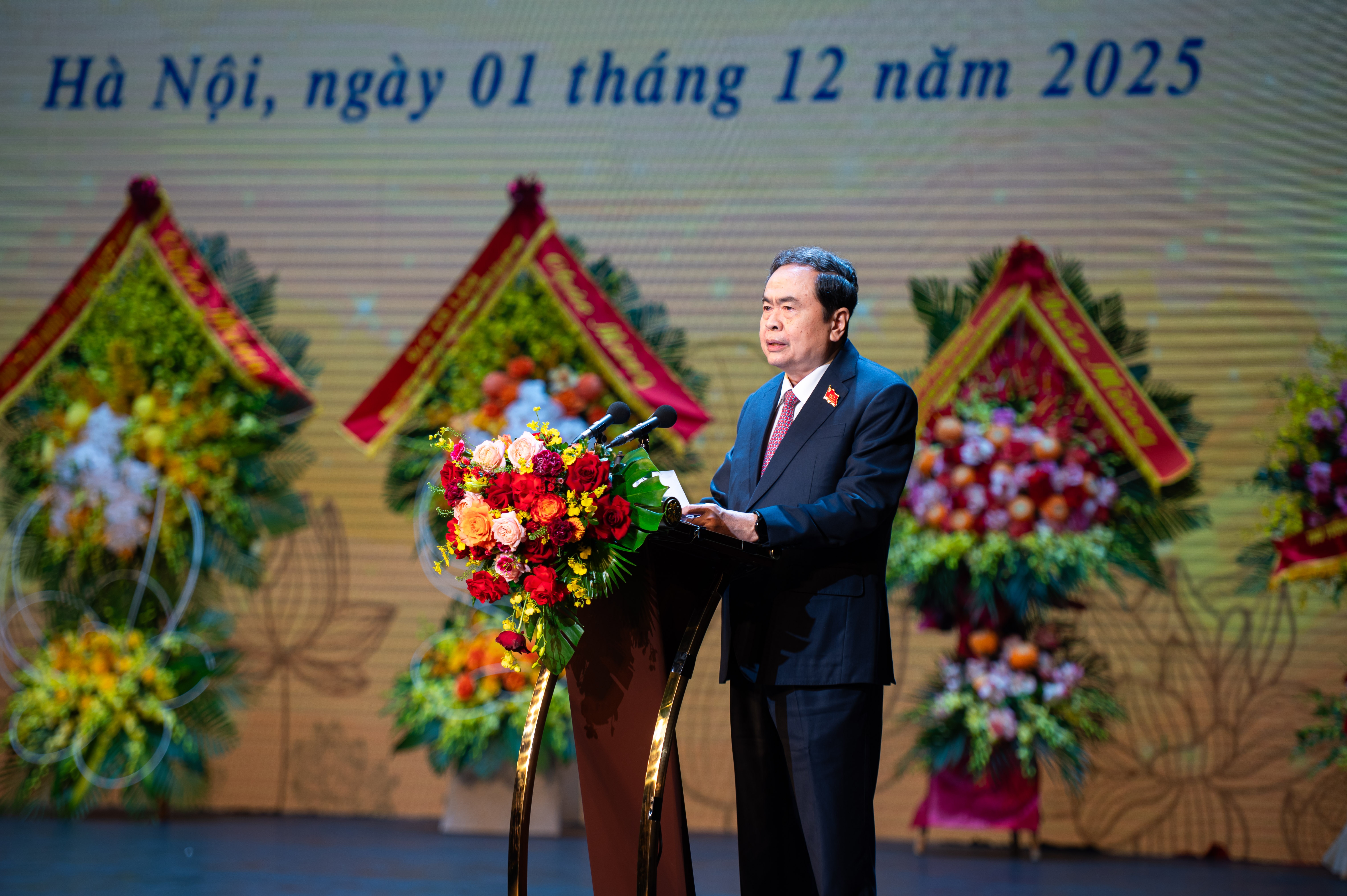 NXB Chinh tri quoc gia anh 10