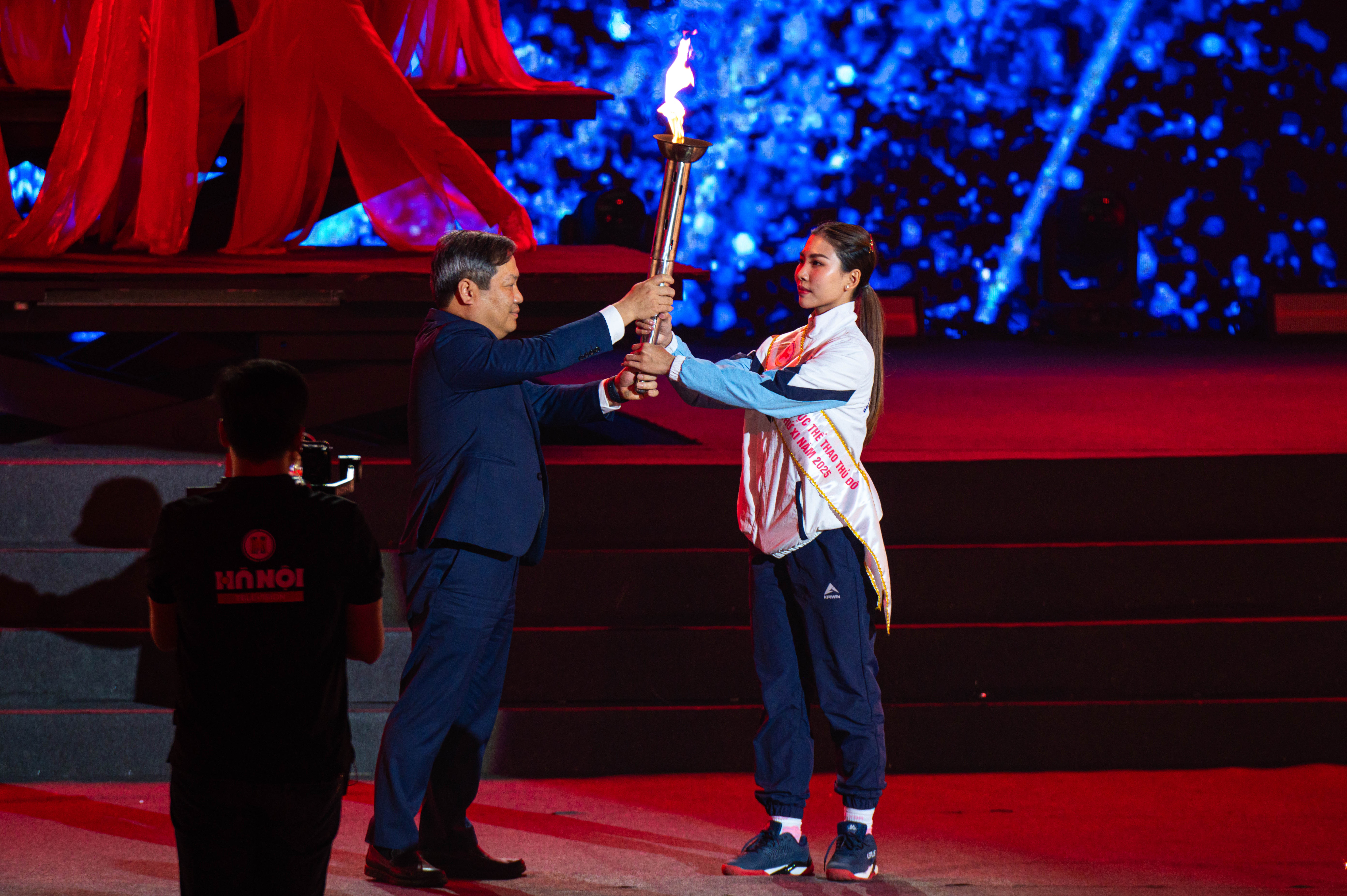 Toan canh Le khai mac Dai hoi The duc the thao Thu do lan thu XI hinh anh