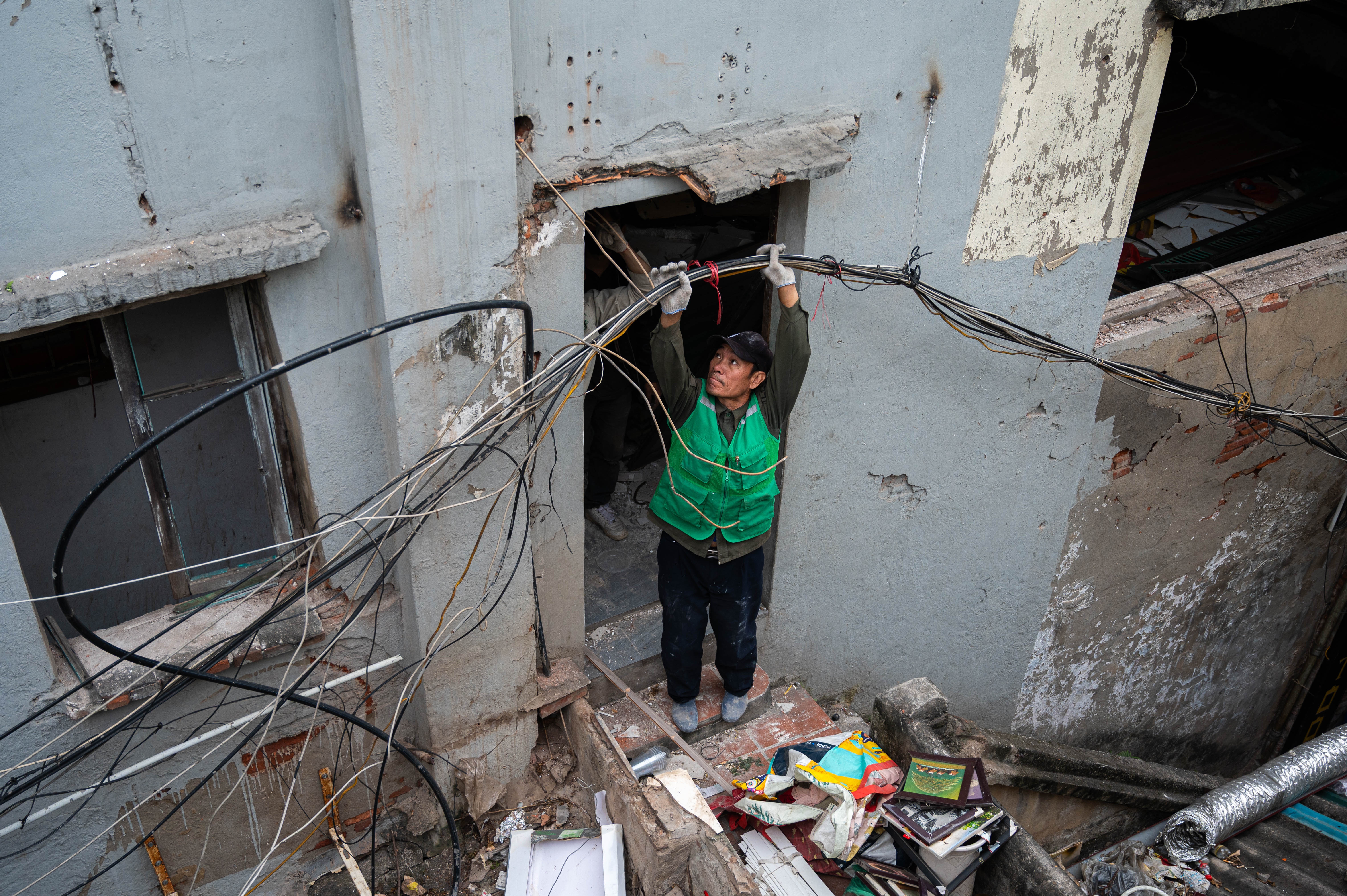 Nguoi dan tat bat di doi, ban giao khu dat 'kim cuong' ven ho Guom hinh anh