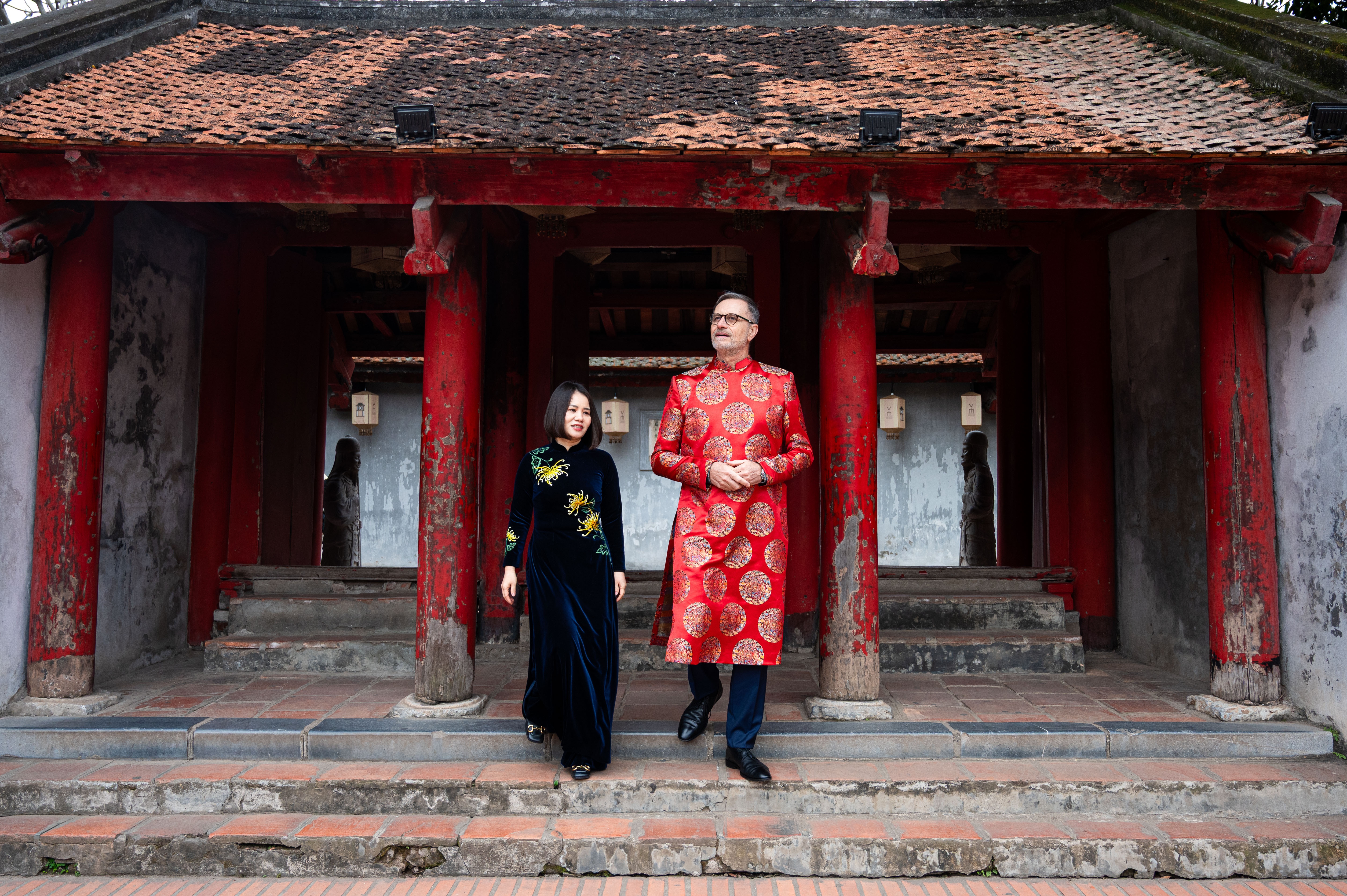 dai su quan nuoc phap anh 6