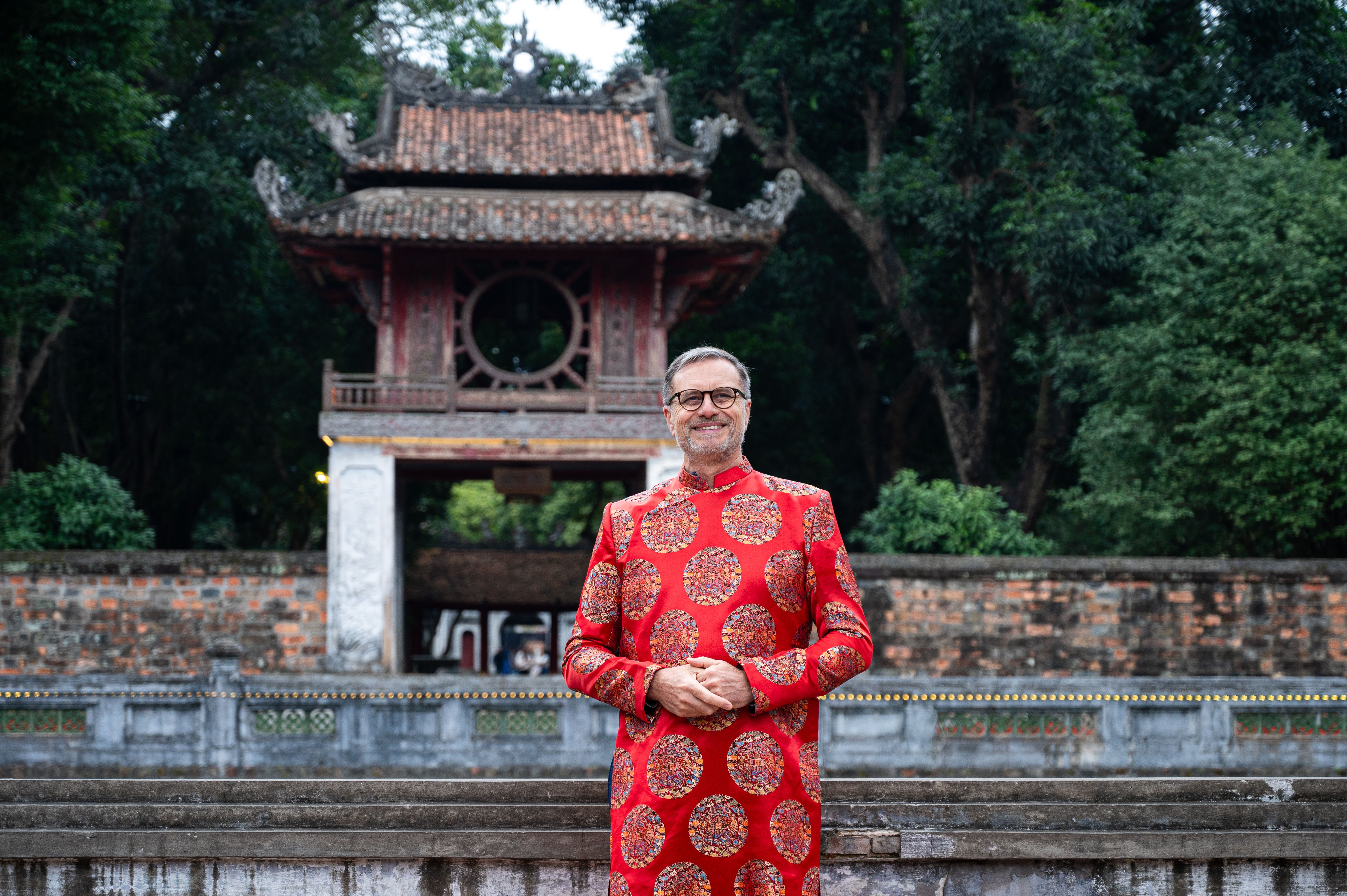 dai su quan nuoc phap anh 3