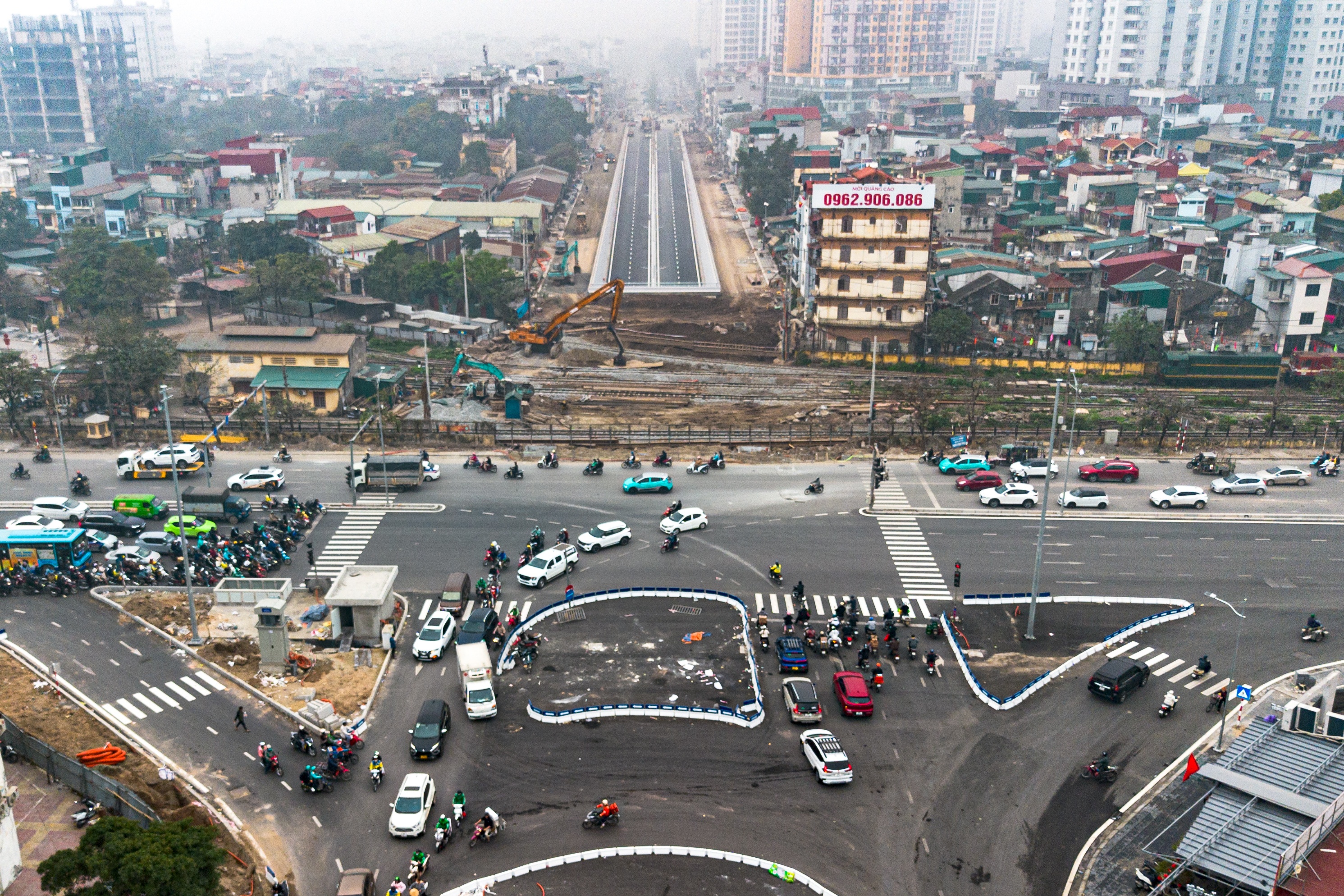 Ham chui Kim Dong - Giai Phong truoc ngay thong tuyen ky thuat hinh anh