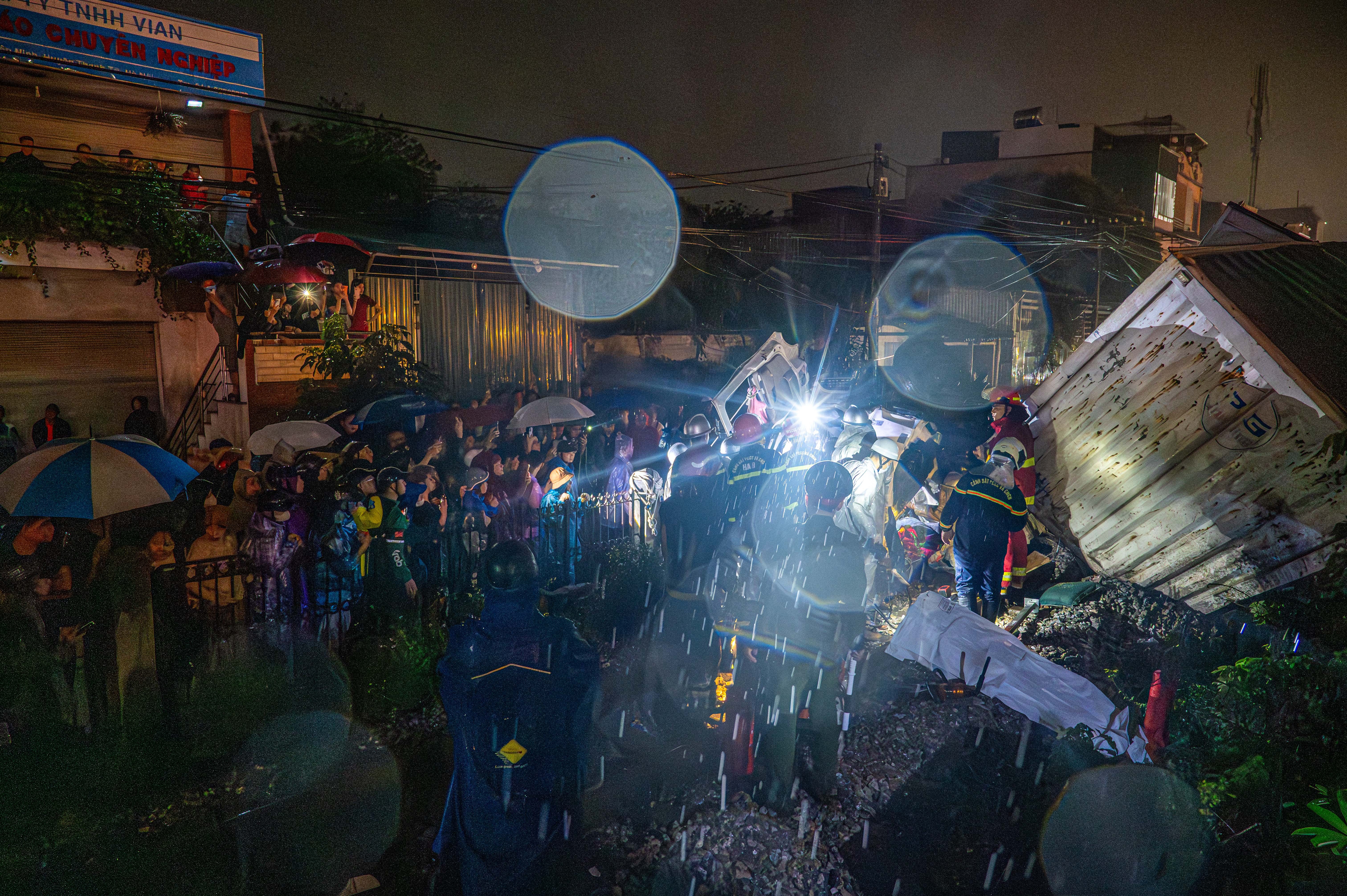 tai nan tren duong sat anh 1