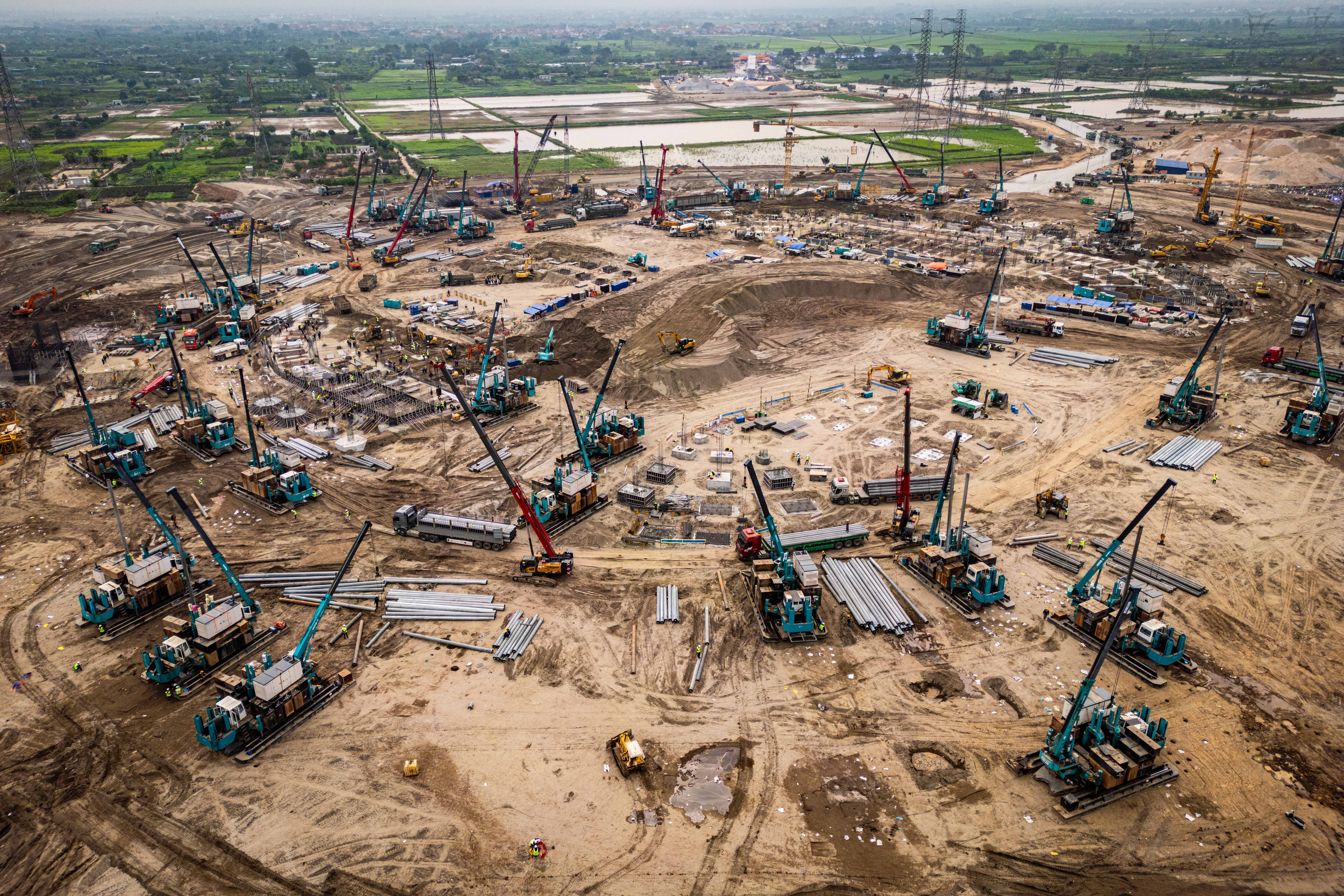 san van dong trong dong anh 9