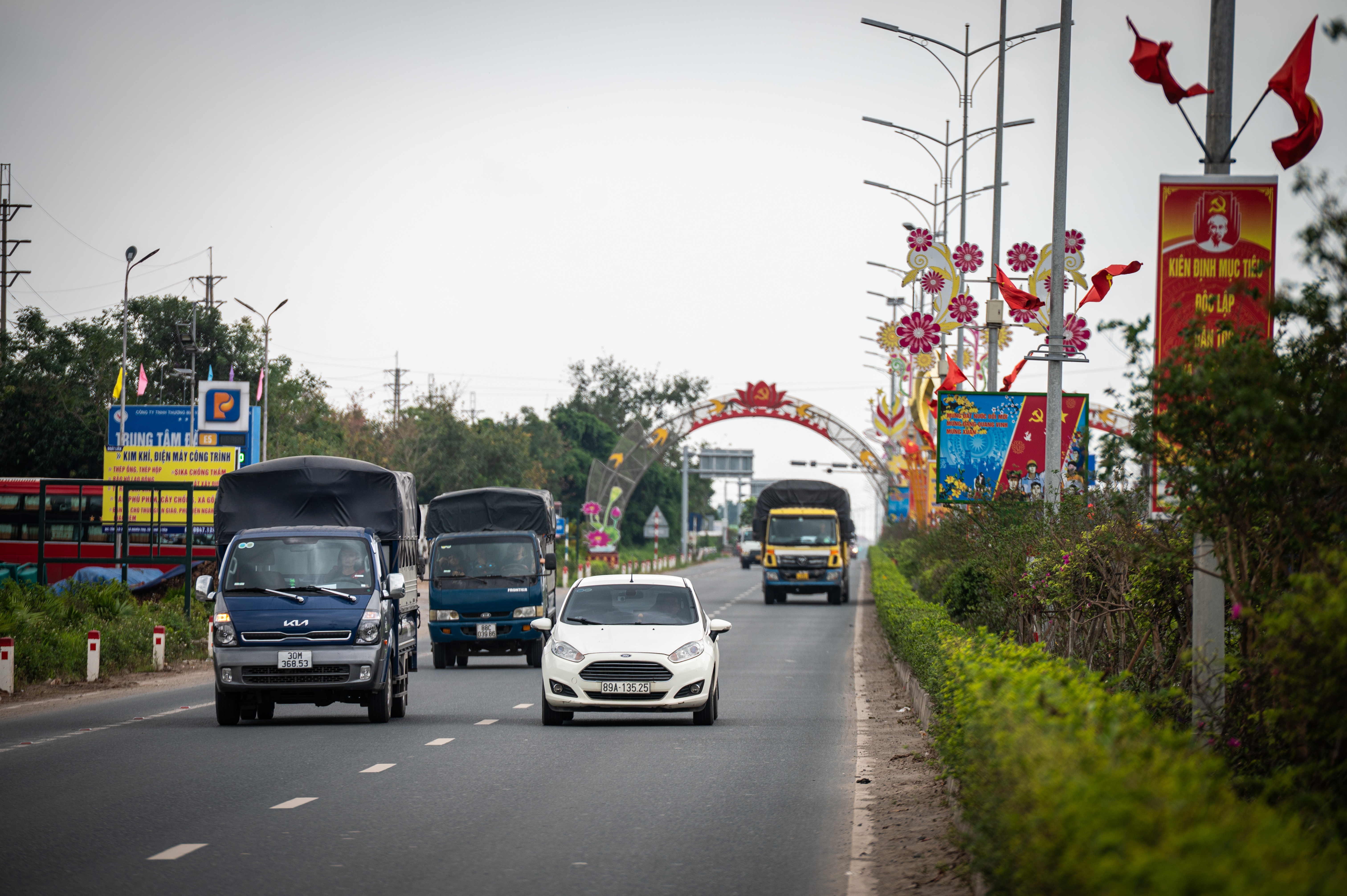 san van dong pvf anh 10