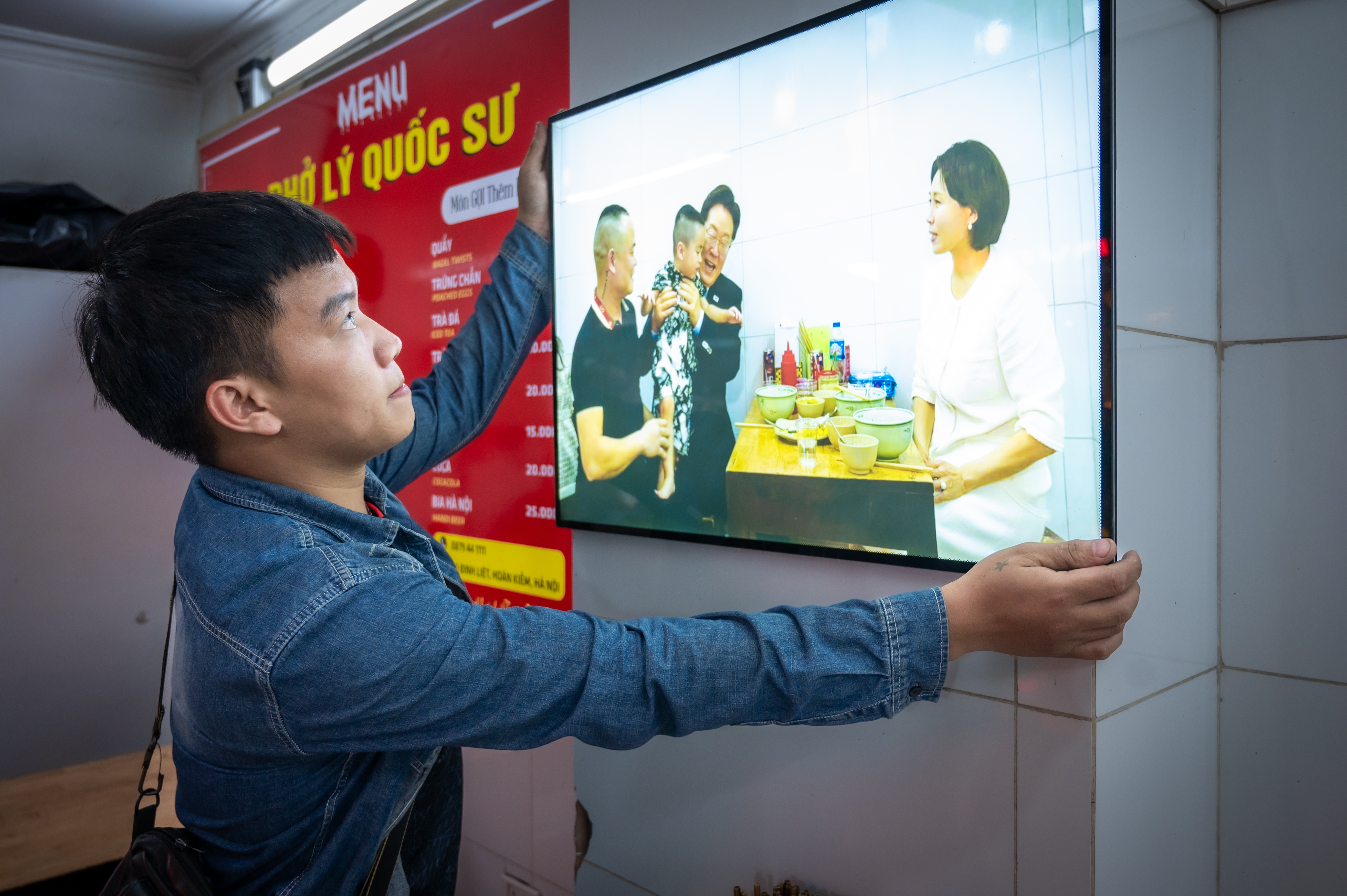 Ben trong quan pho Tong thong Han Quoc tung an toi tai Ha Noi hinh anh