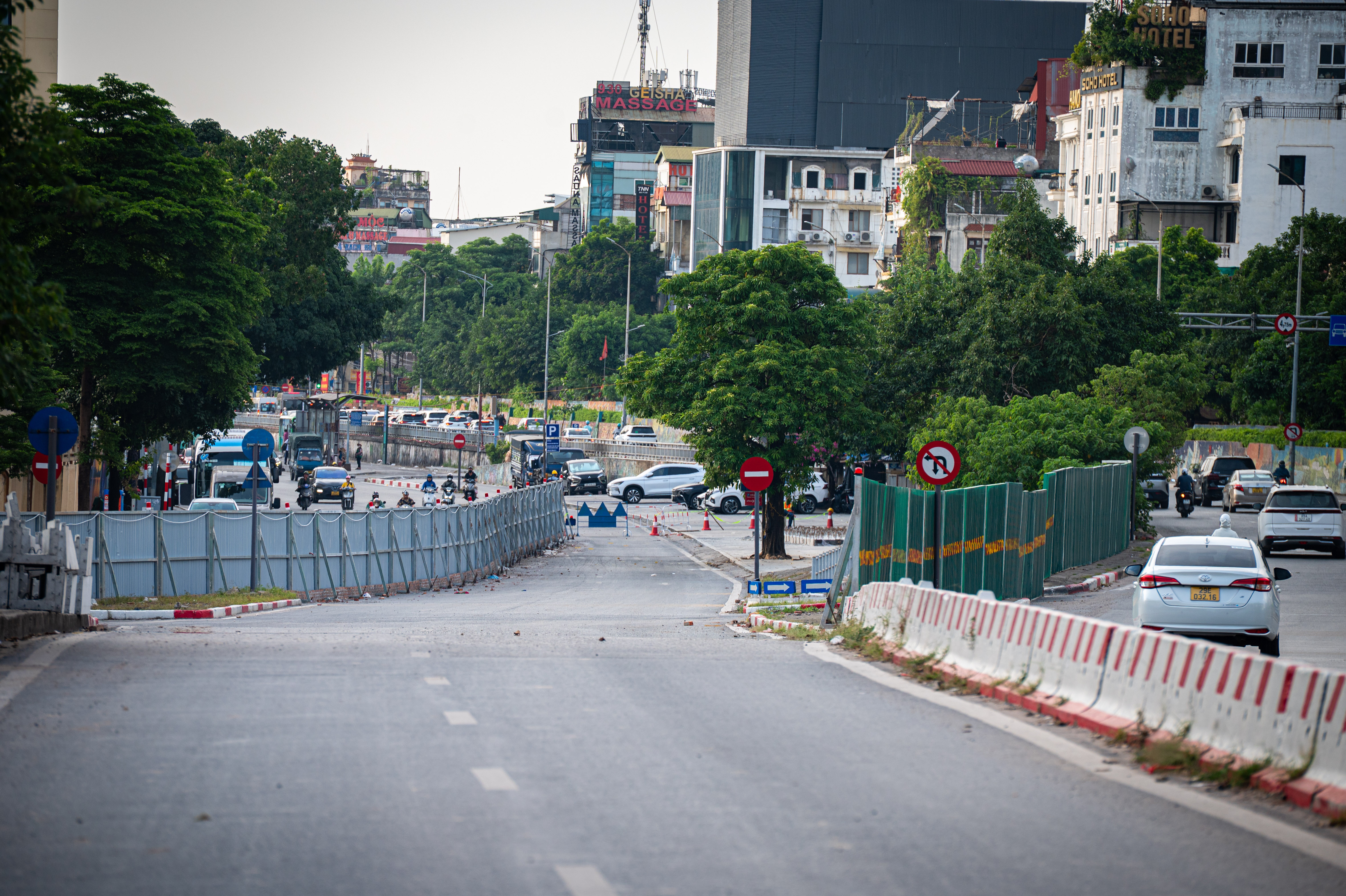 X&acirc;y cầu Trần Hưng Đạo ảnh 3