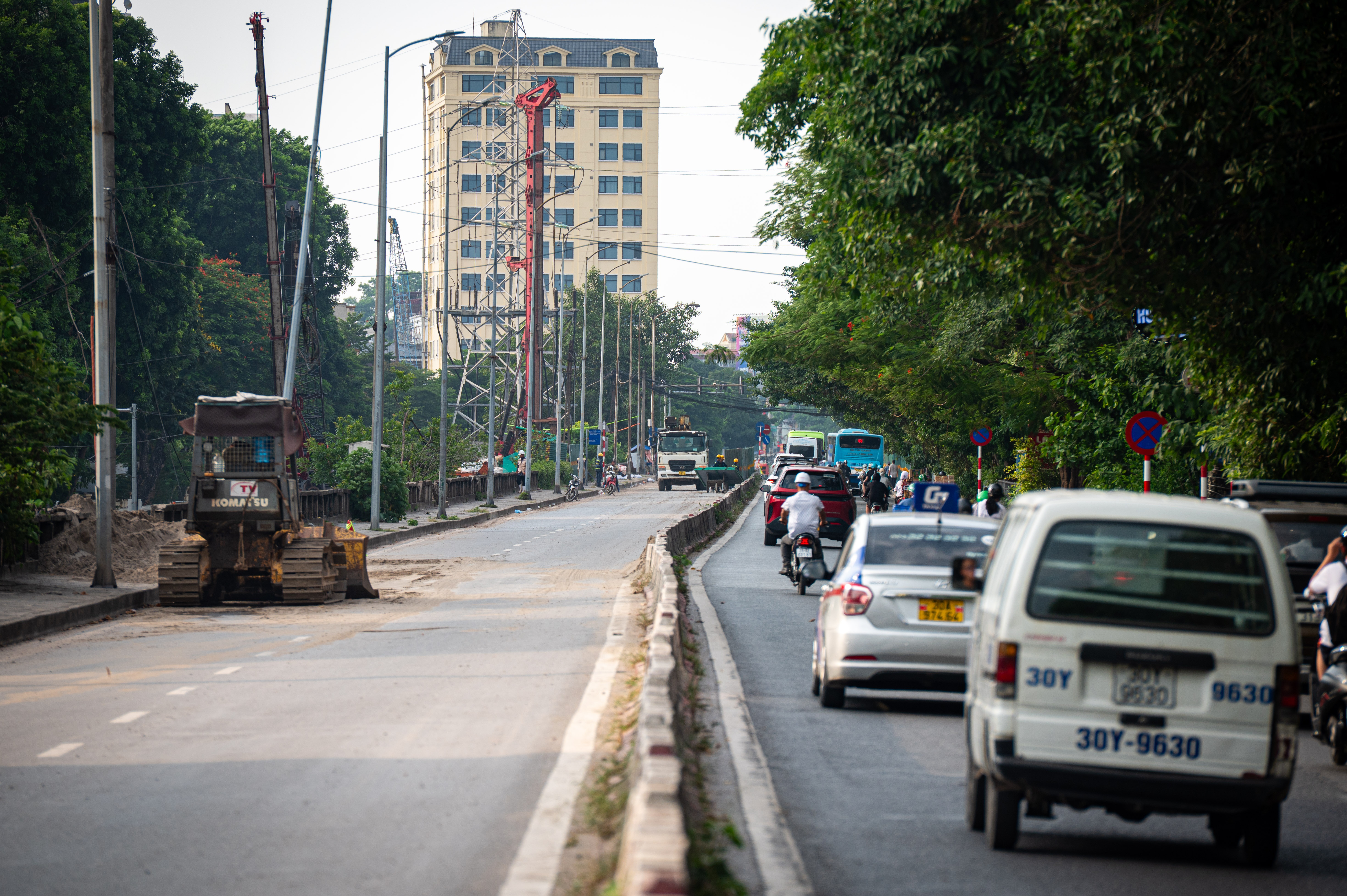 X&acirc;y cầu Trần Hưng Đạo ảnh 13