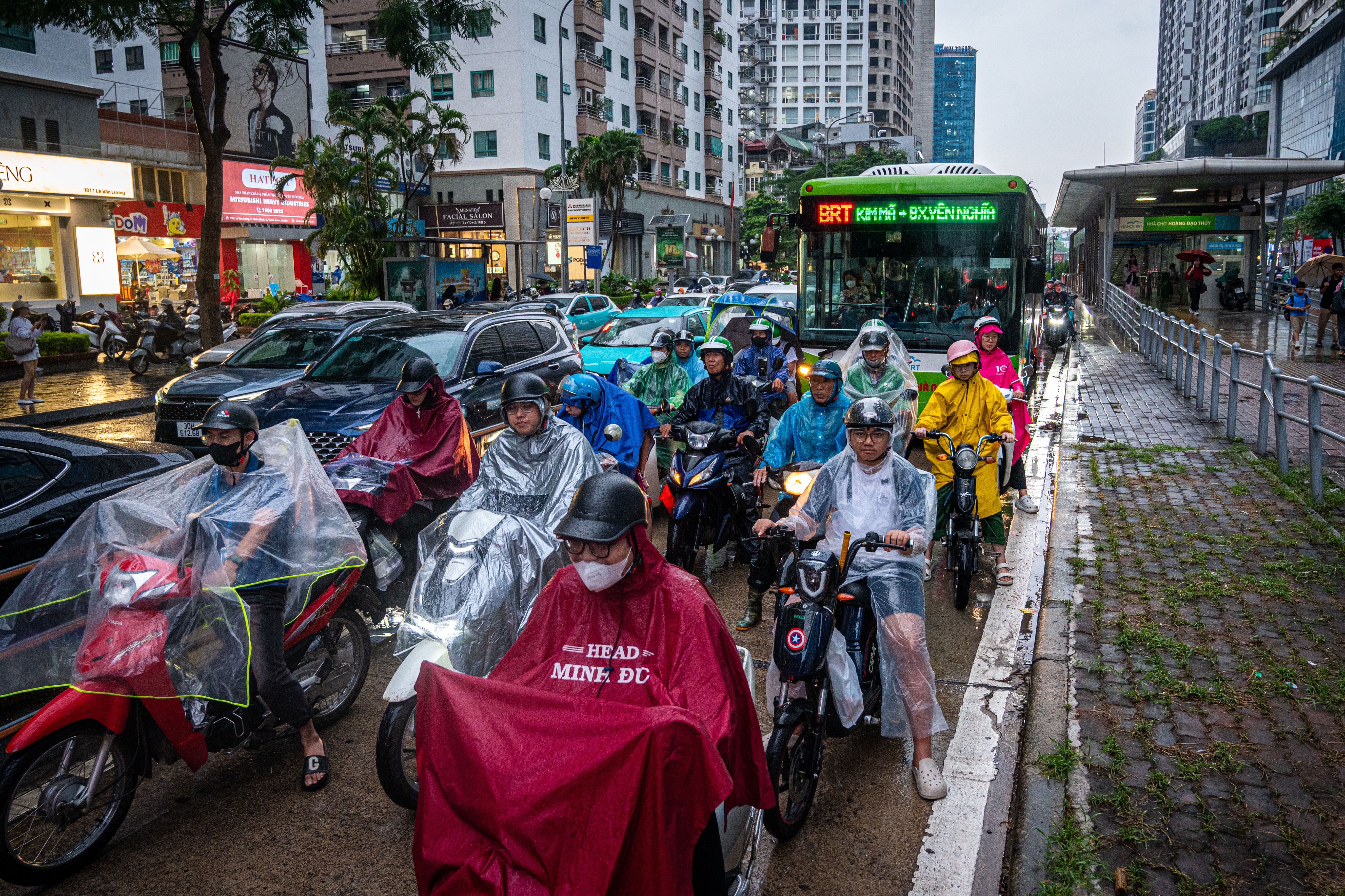 cho ph&eacute;p v&agrave;o l&agrave;n brt ảnh 12