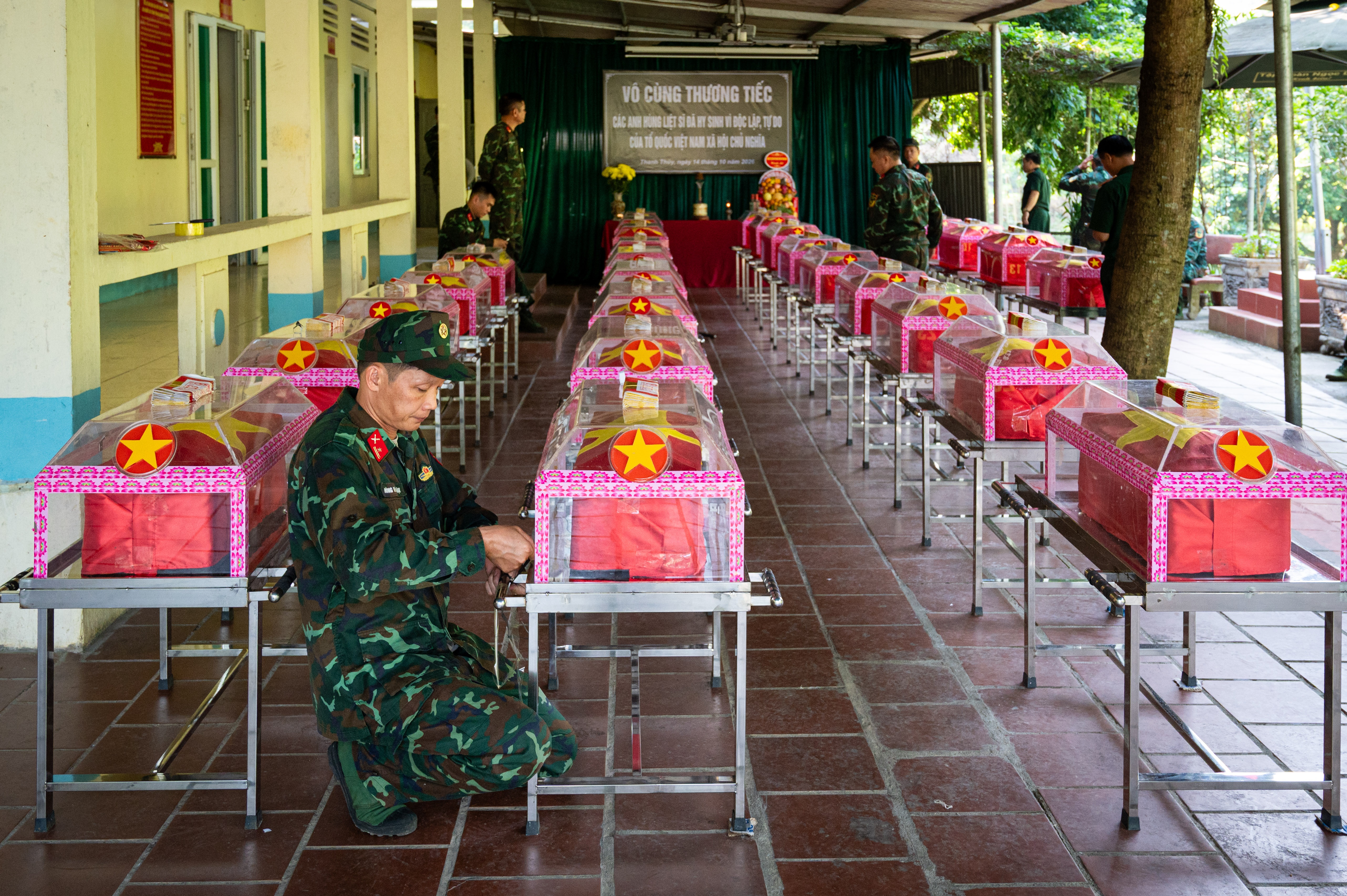 h&agrave;i cốt liệt sĩ ảnh 1