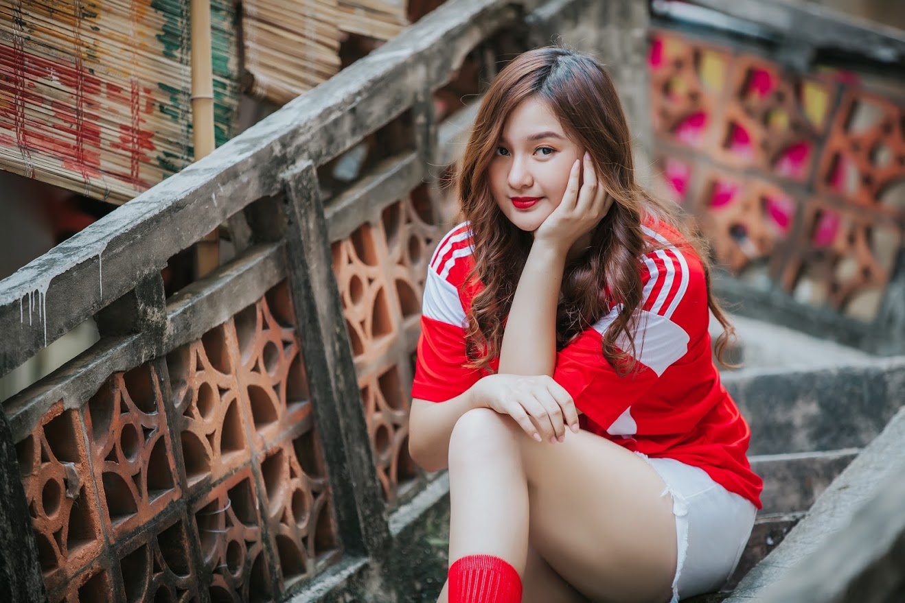 Nu sinh truong bao xinh dep tin tuyen Nga thang Croatia 2-0 hinh anh