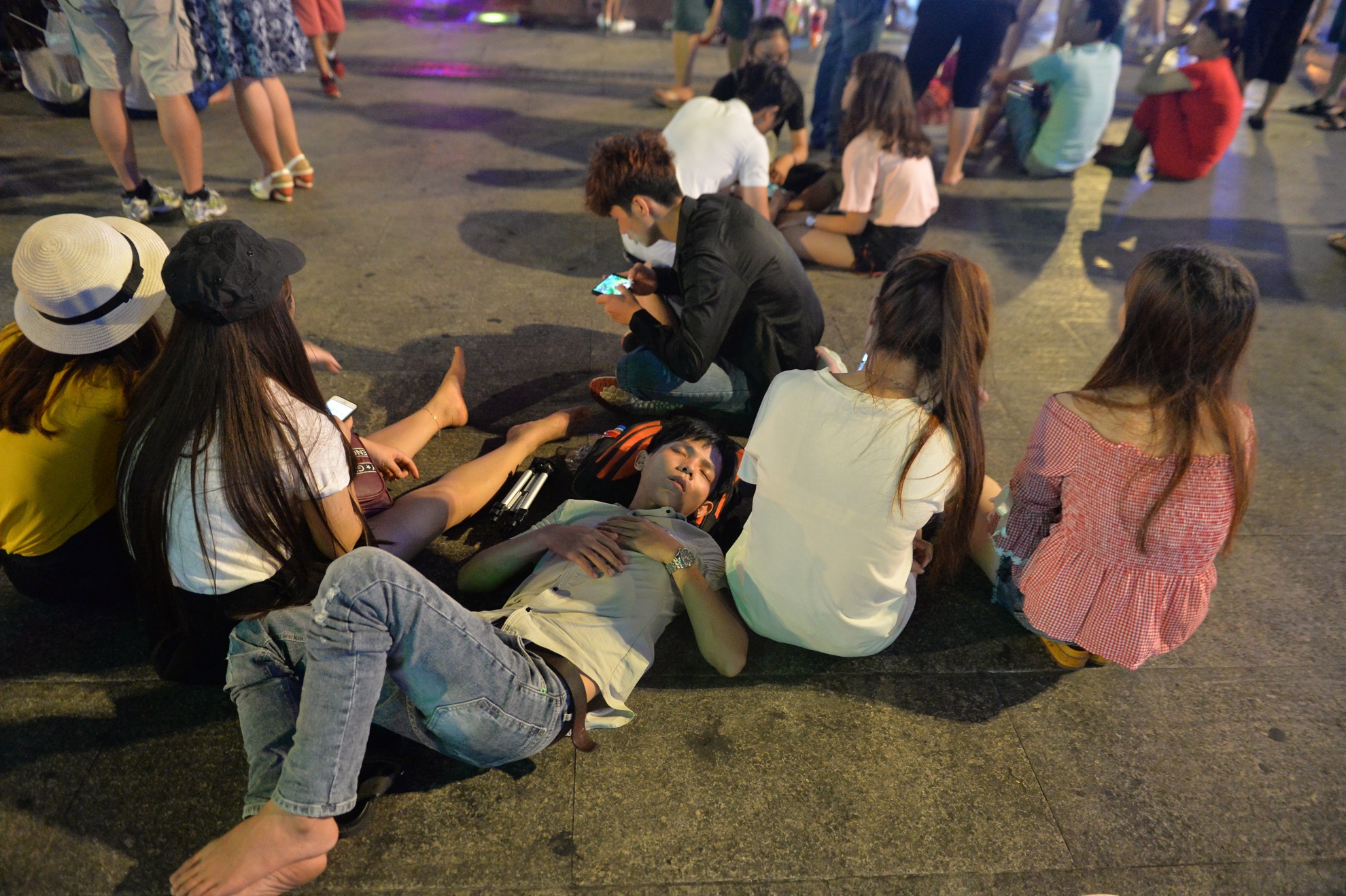 30 thang 4,  thong nhat,  nghi le,  giai phong anh 2