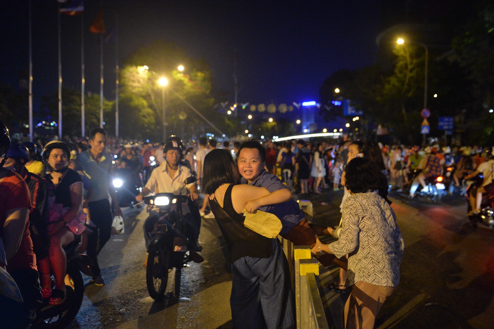 30 thang 4,  thong nhat,  nghi le,  giai phong anh 6