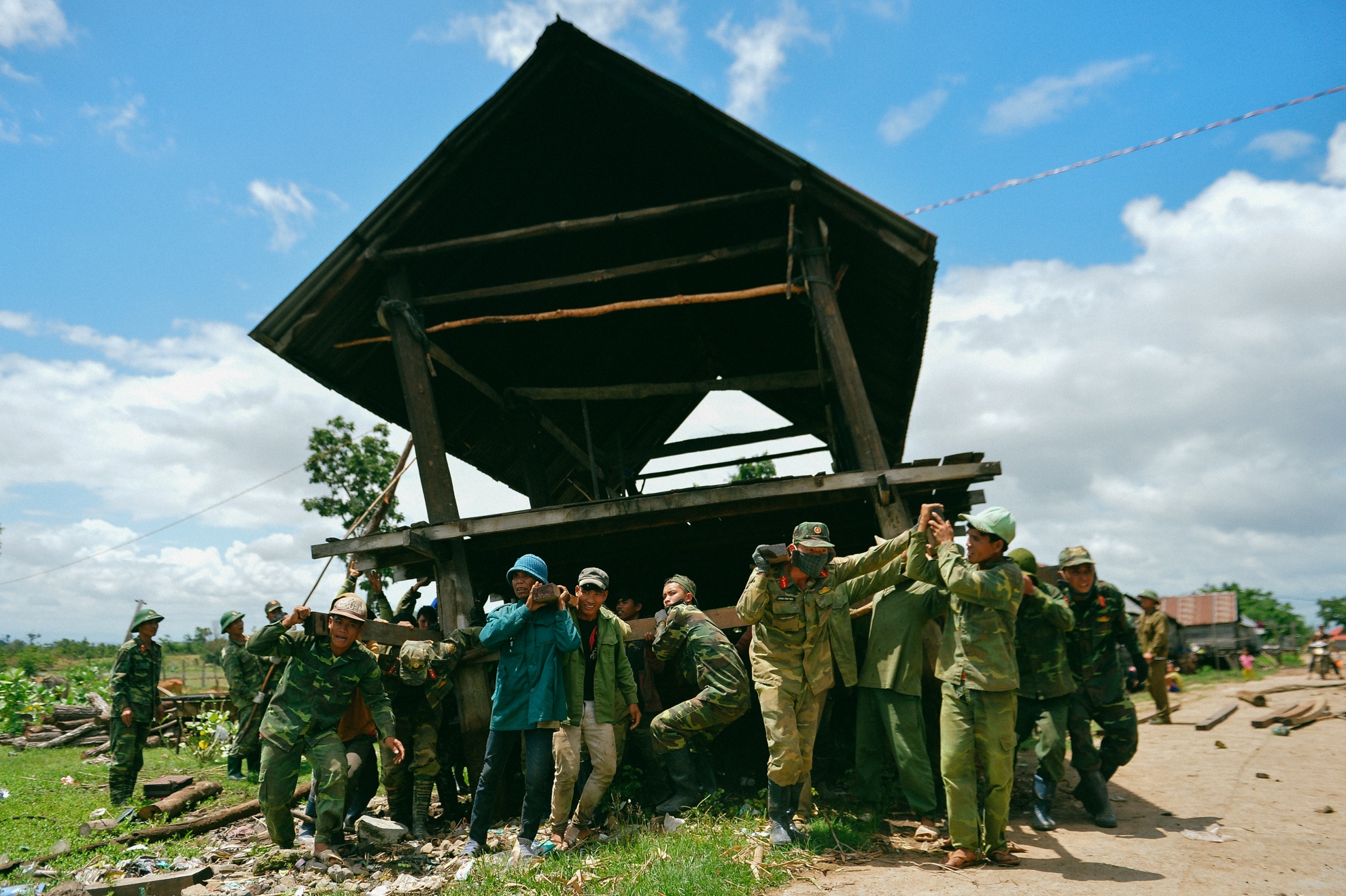 Bo doi khieng nha anh 6