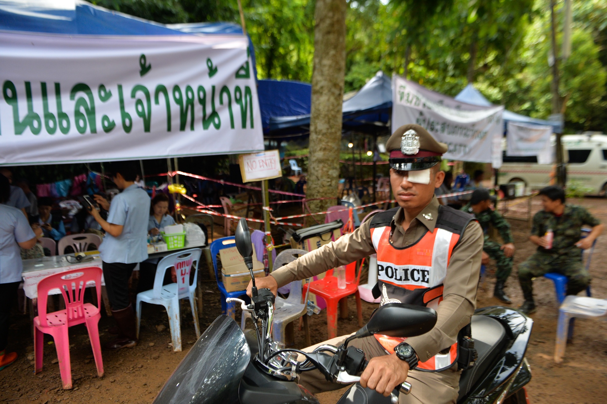 Đội bóng Thái mất tích ảnh 9 Doi bong Thai mat tich anh 9