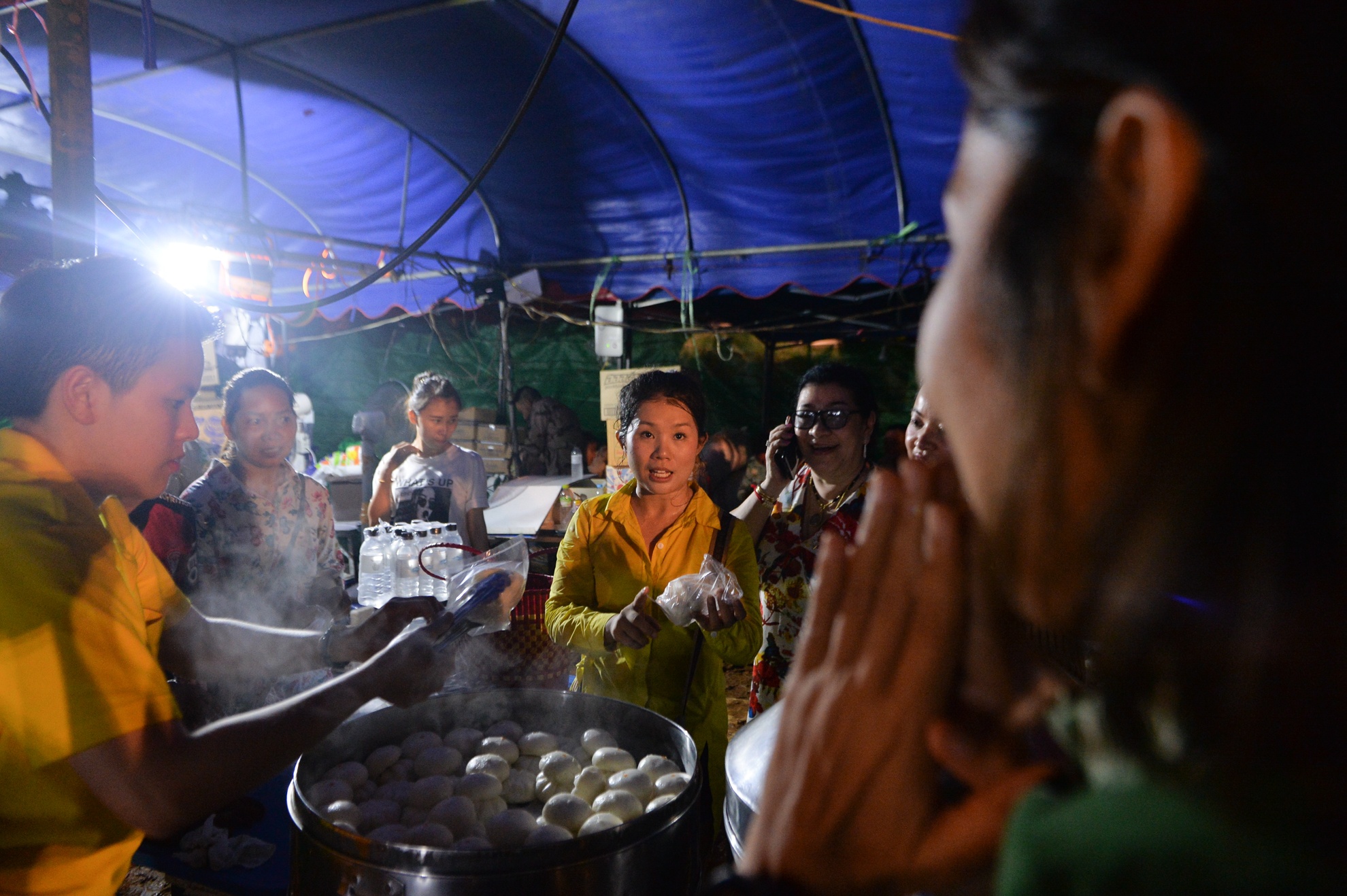 doi bong Thai Lan ket trong hang dong anh 6