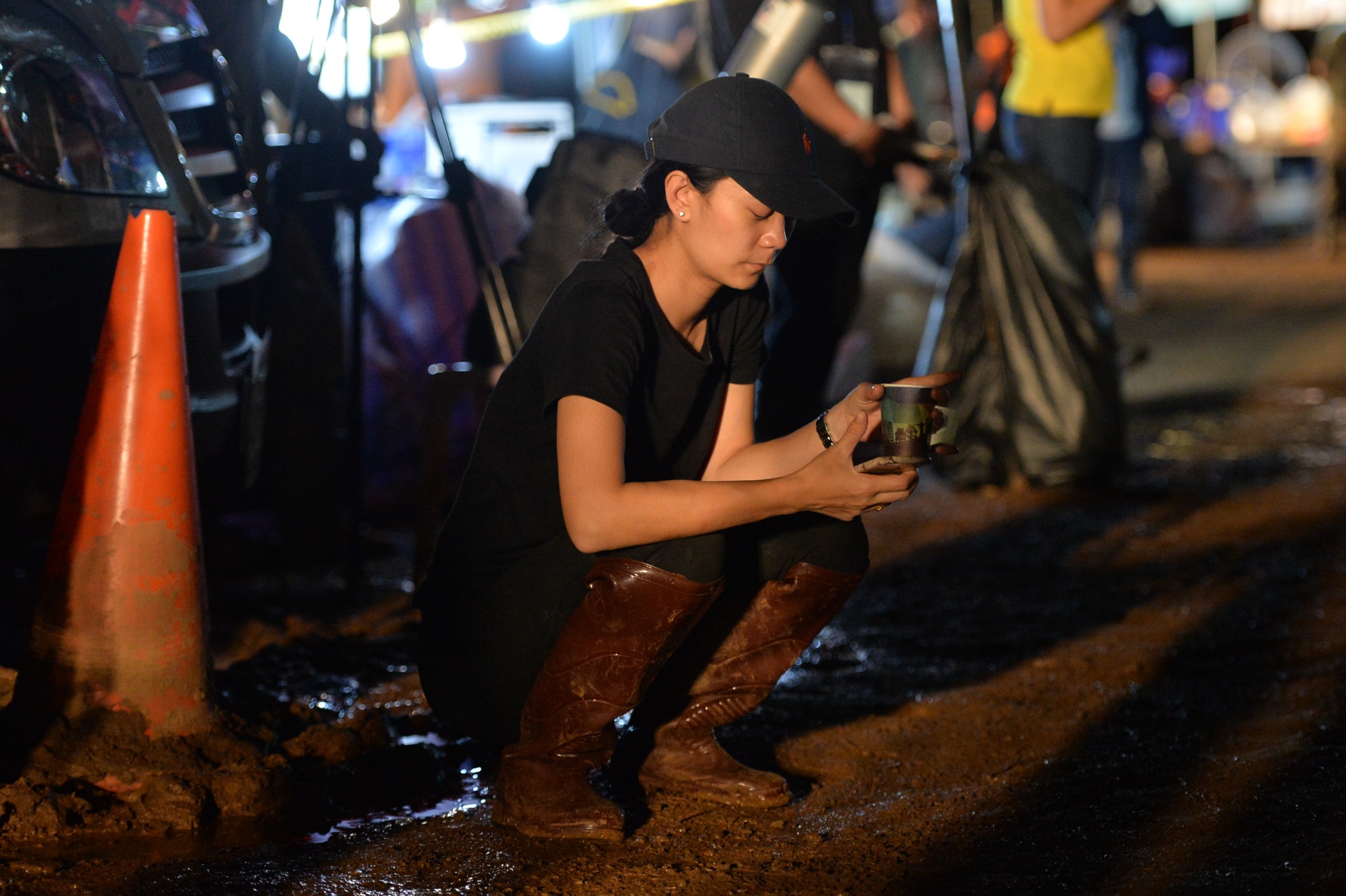 doi bong Thai Lan ket trong hang dong anh 8