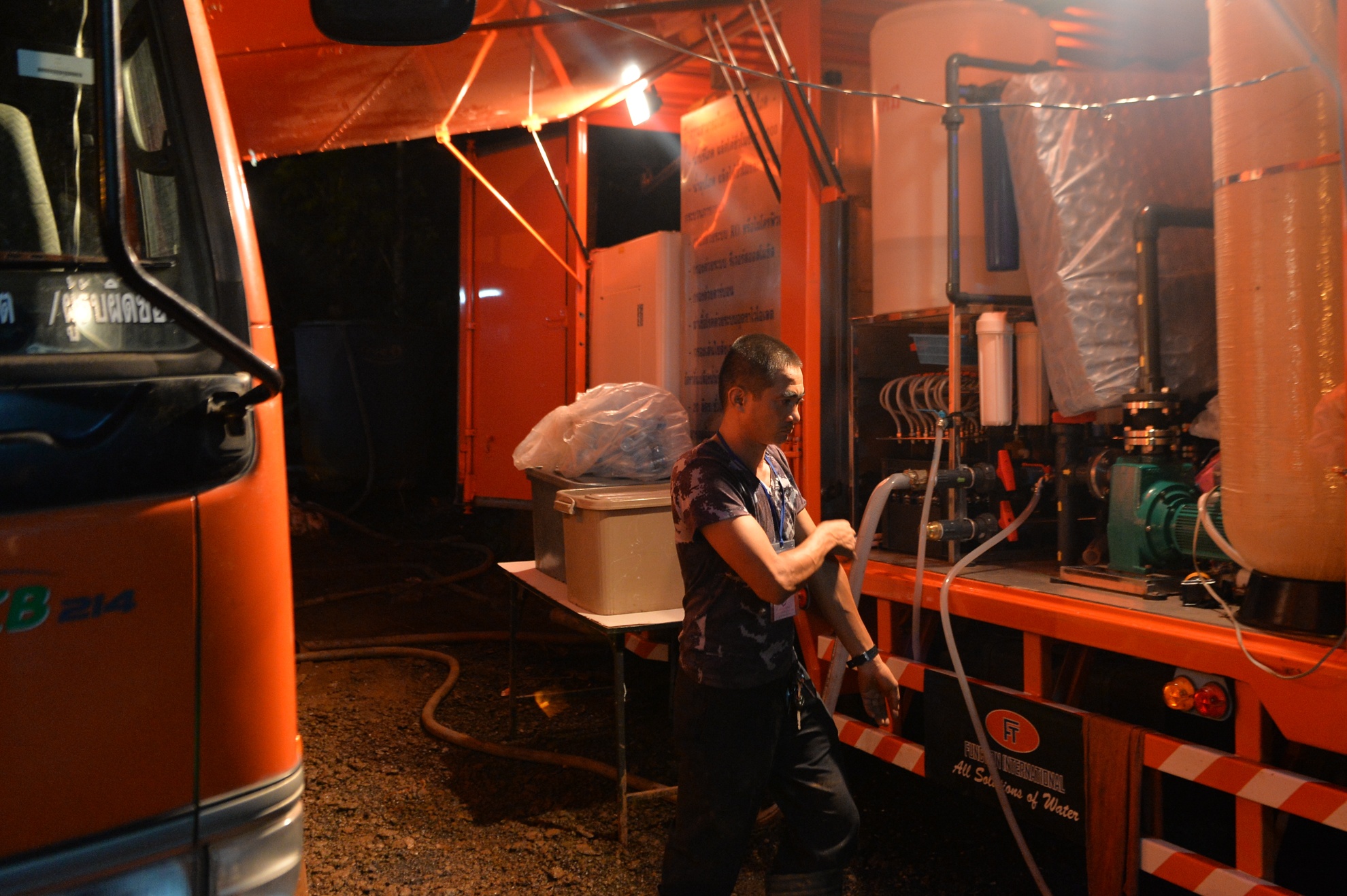 doi bong Thai Lan ket trong hang dong anh 3