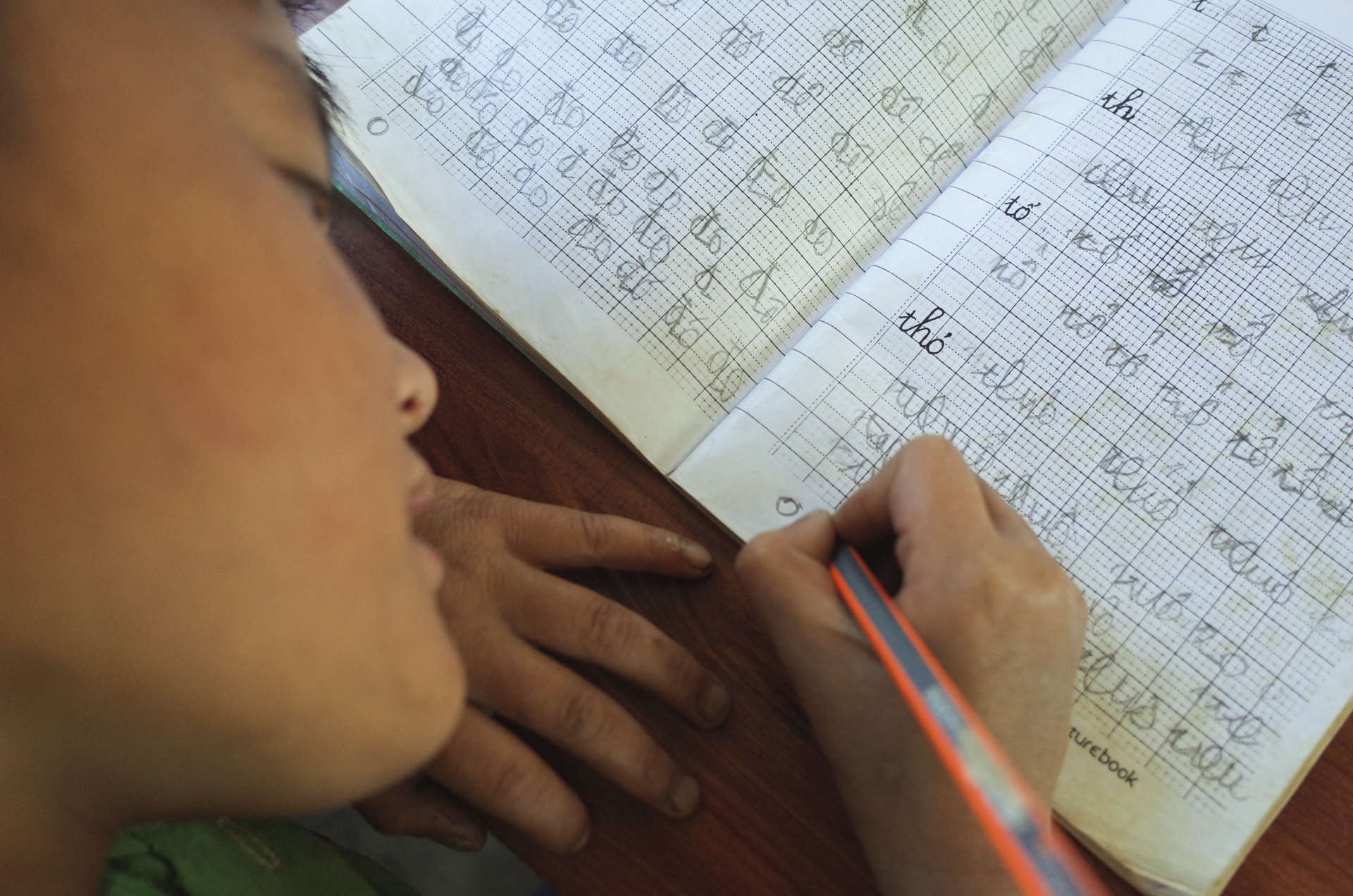 Gieo chu tren dinh nui anh 12