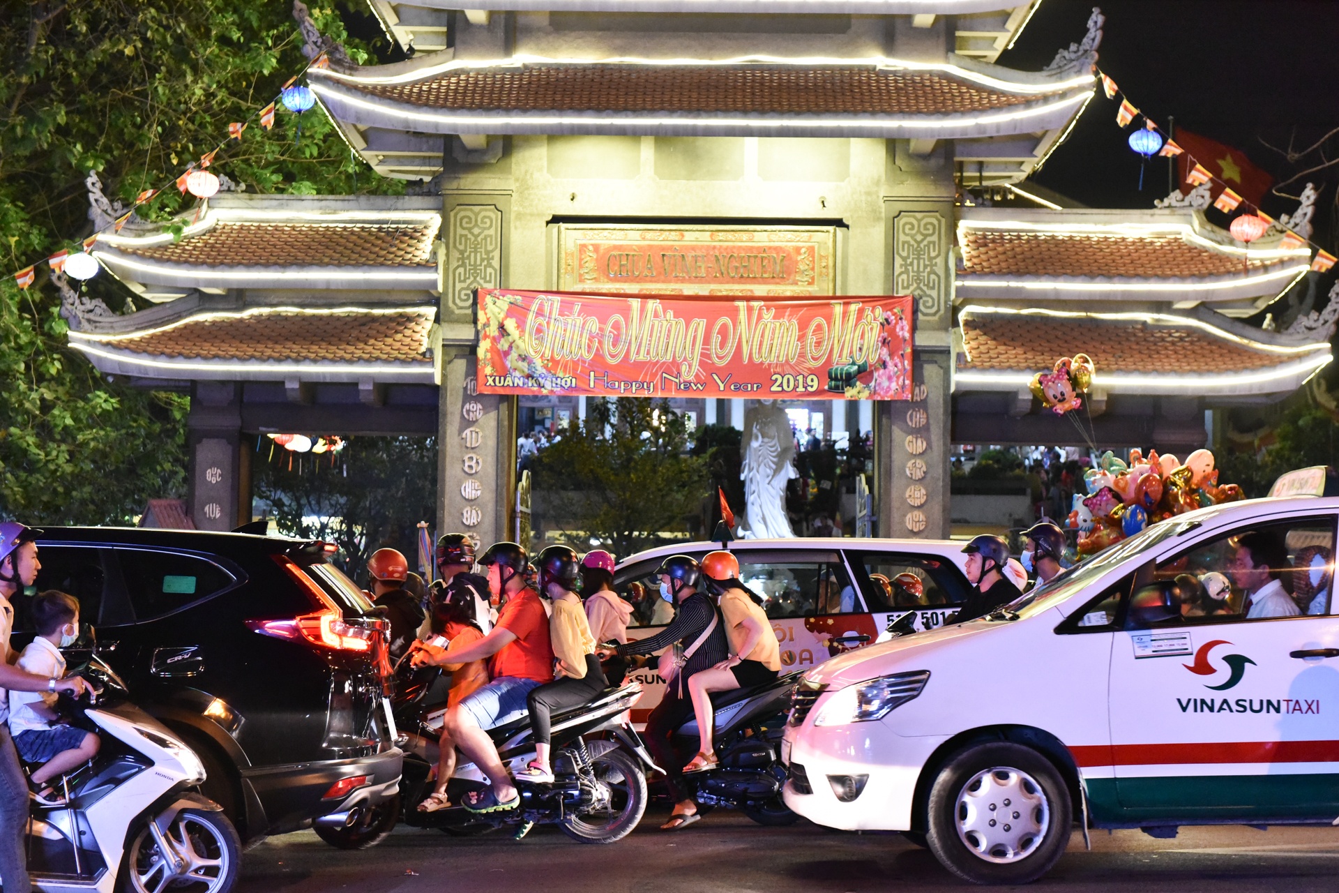 Ket xe o Sai Gon anh 1