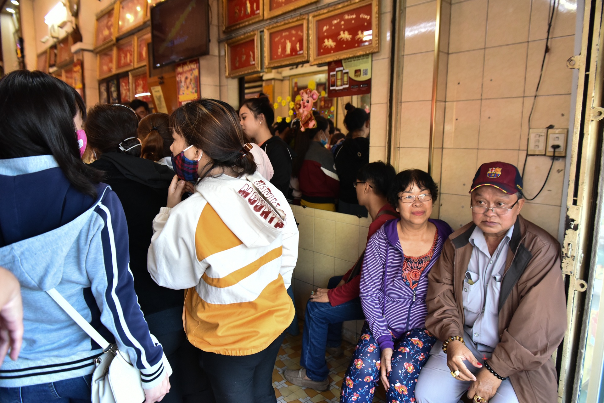 Mua vang ngay via Than Tai anh 4