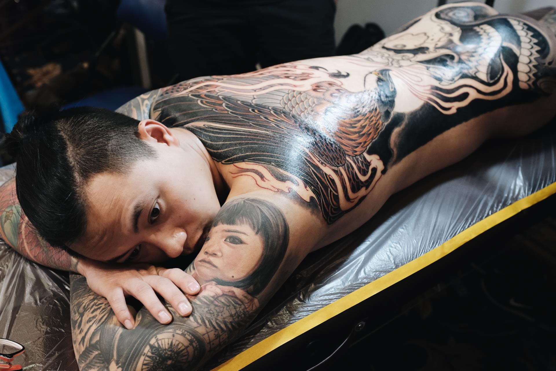 So huu hinh xam kin than the tai le hoi tattoo o Sai Gon hinh anh