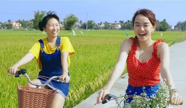 Video - Moi mua he la mot chuyen di gan ket thanh xuan hinh anh