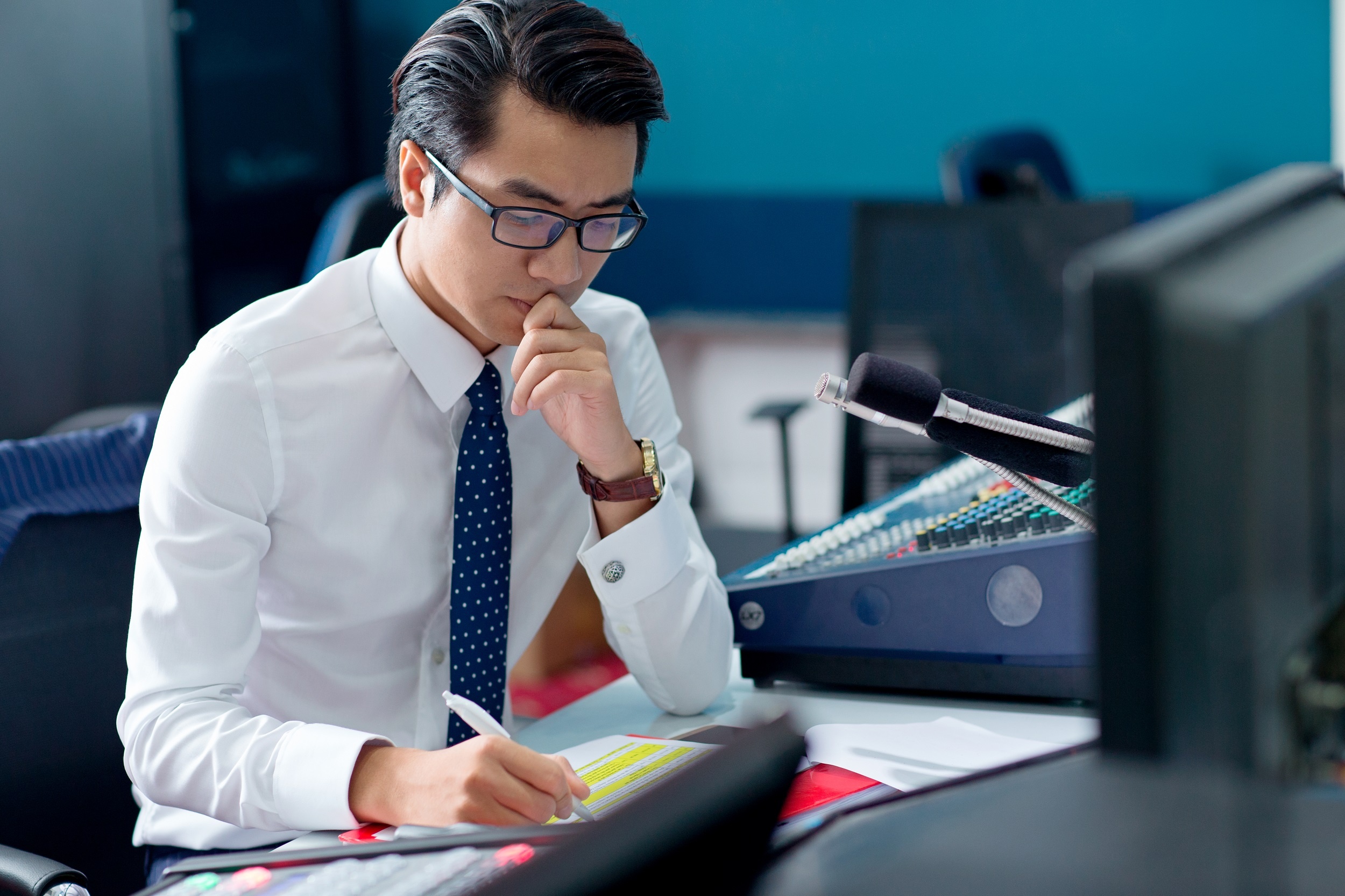 BLV Ba Phu: 'Binh luan vien can co ban sac rieng' hinh anh