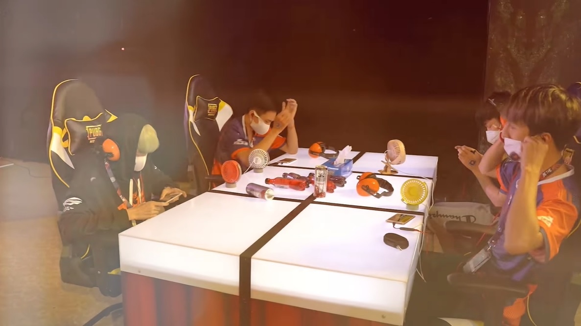 Video PUBG Mobile Pro League VN mua 2 hinh anh