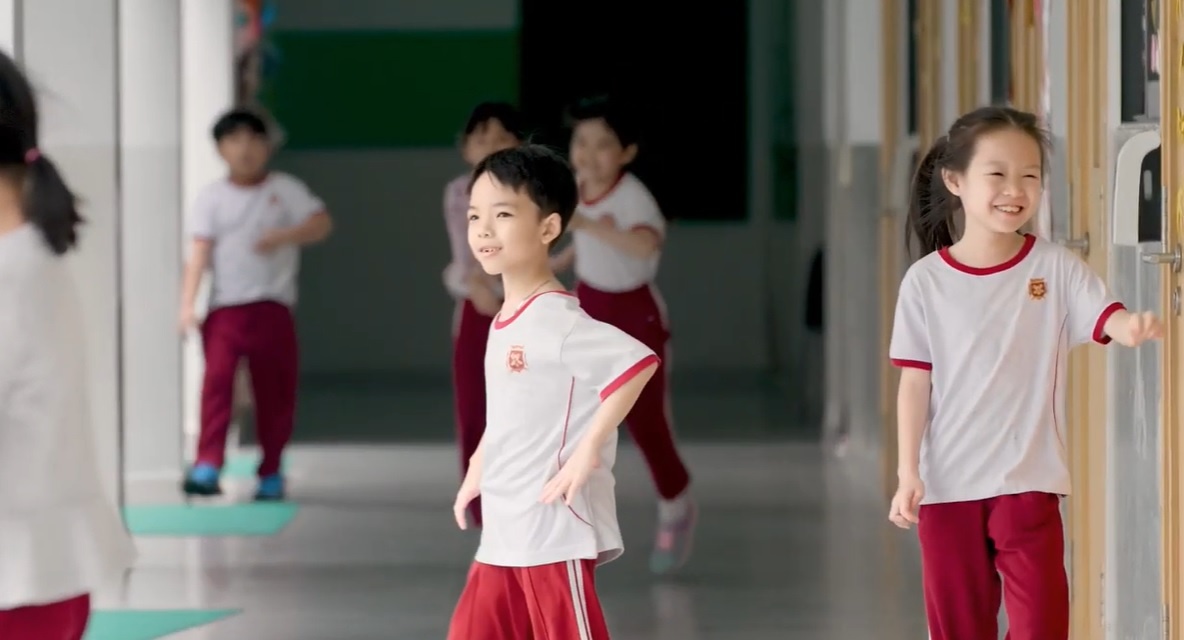 Video -  Cau chuyen cua 2 the he truong thanh tai VAS hinh anh