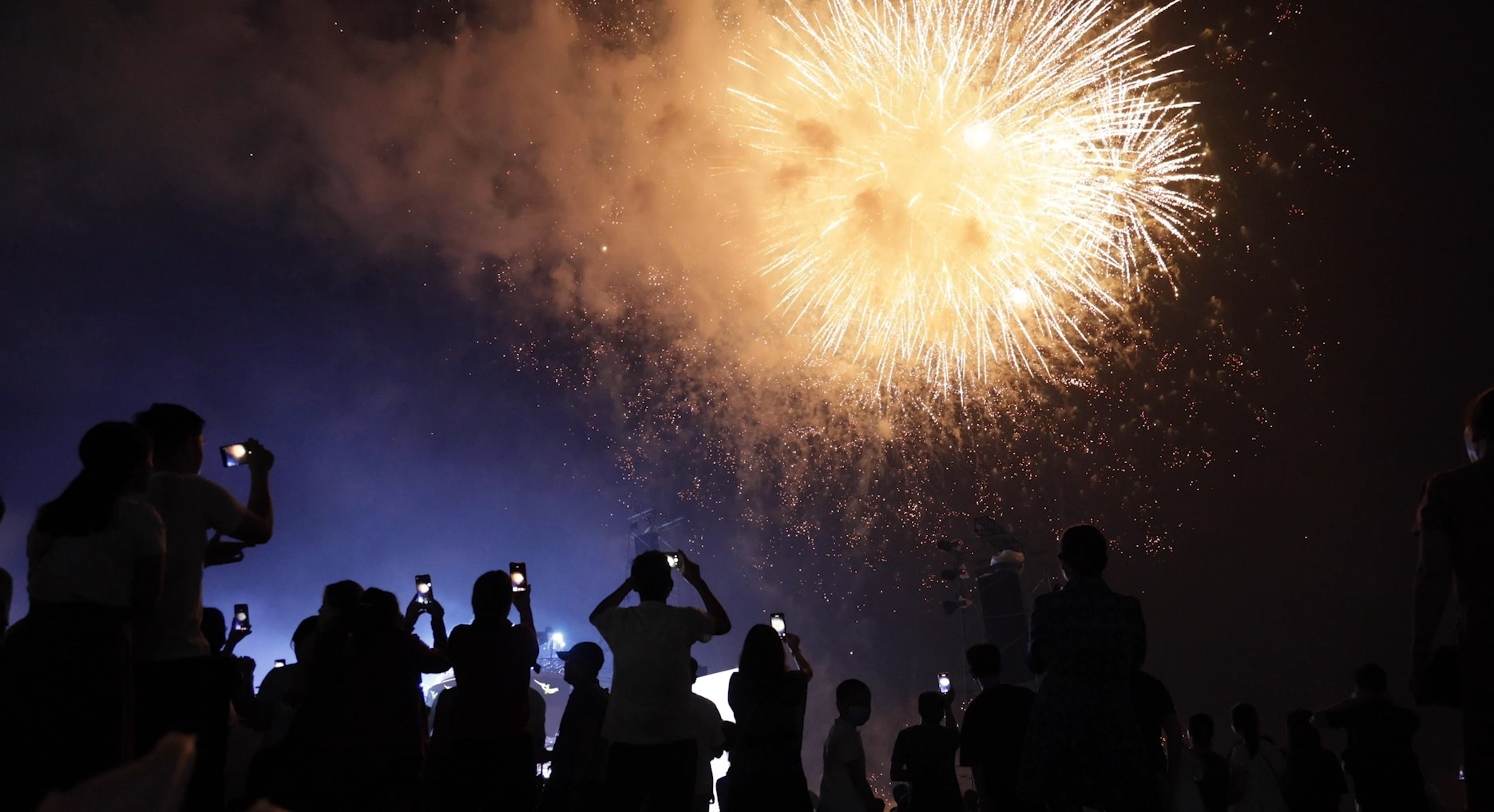 Video - Toan canh bua tiec am nhac khoi dong mua du lich Sam Son 2022 hinh anh