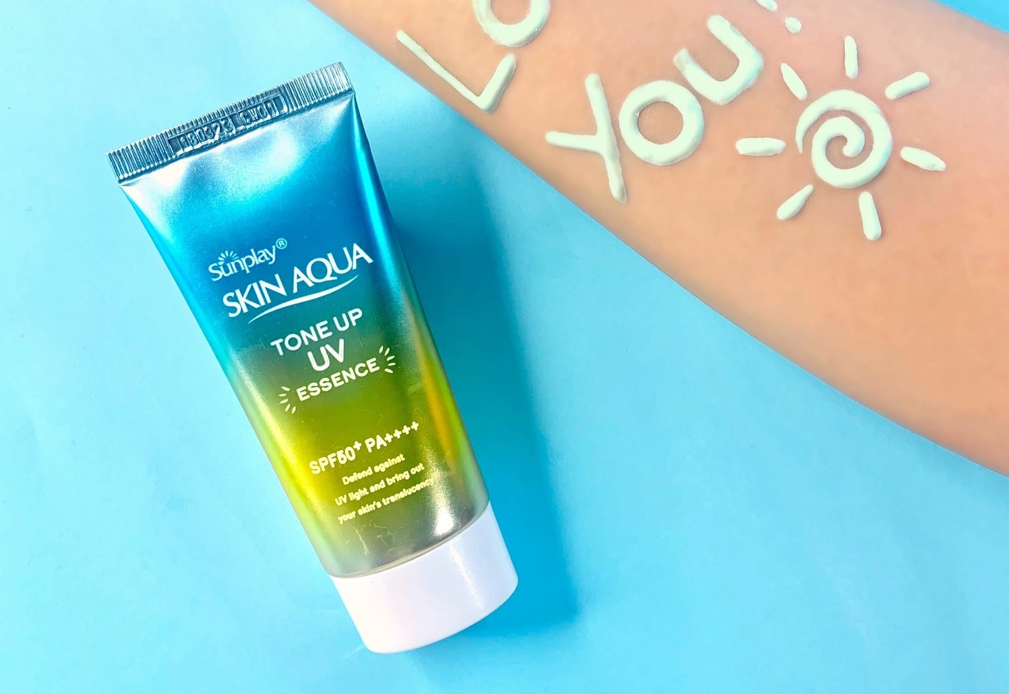 Kem chong nang nang tone cho hoi luoi makeup nhung van muon xinh hinh anh