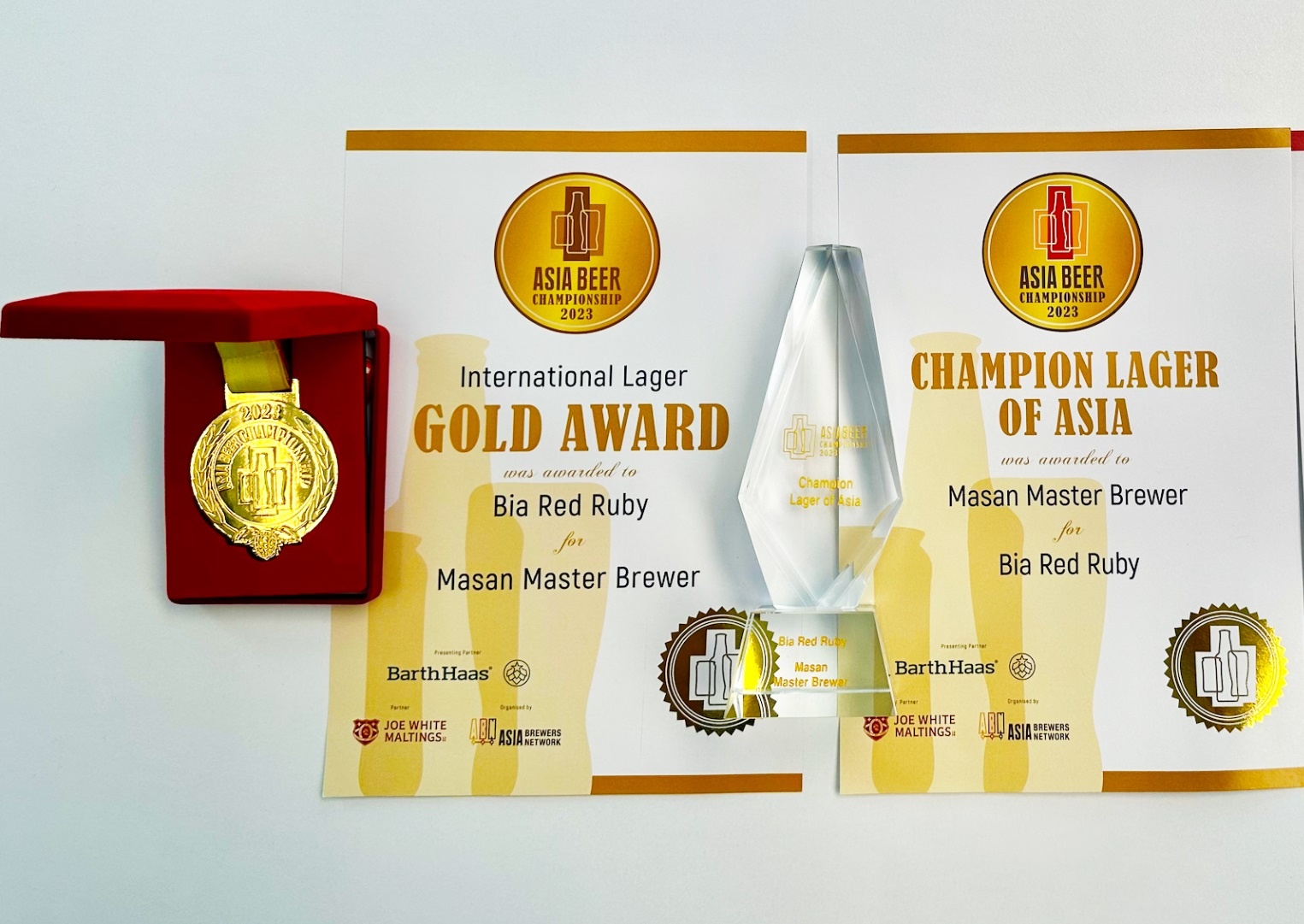 Bia Red Ruby thang 2 giai tai Asia Beer Championship 2023 hinh anh
