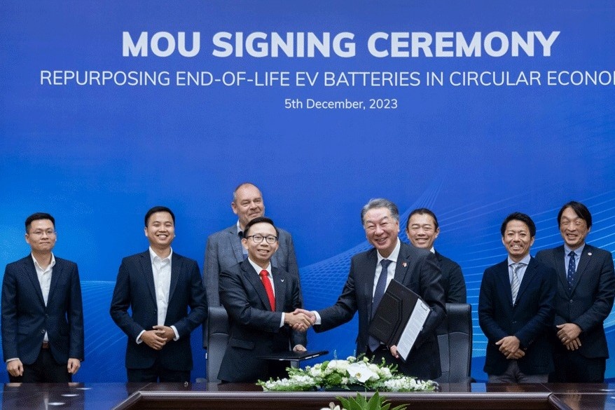 Con trai ong Pham Nhat Vuong tham gia HDQT VinFast hinh anh