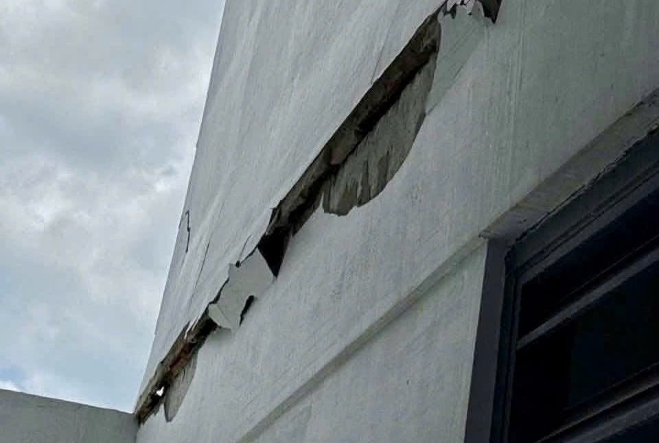 TP.HCM di doi ho dan bi anh huong o chung cu 36 tang nut nhieu vi tri hinh anh