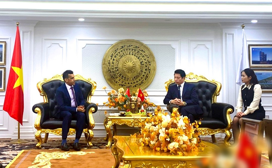 Quy dau tu Oman thanh co dong lon Van Phu Invest hinh anh