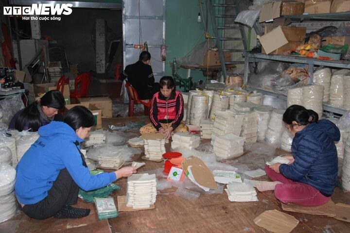 banh da nem,  goi nem anh 4