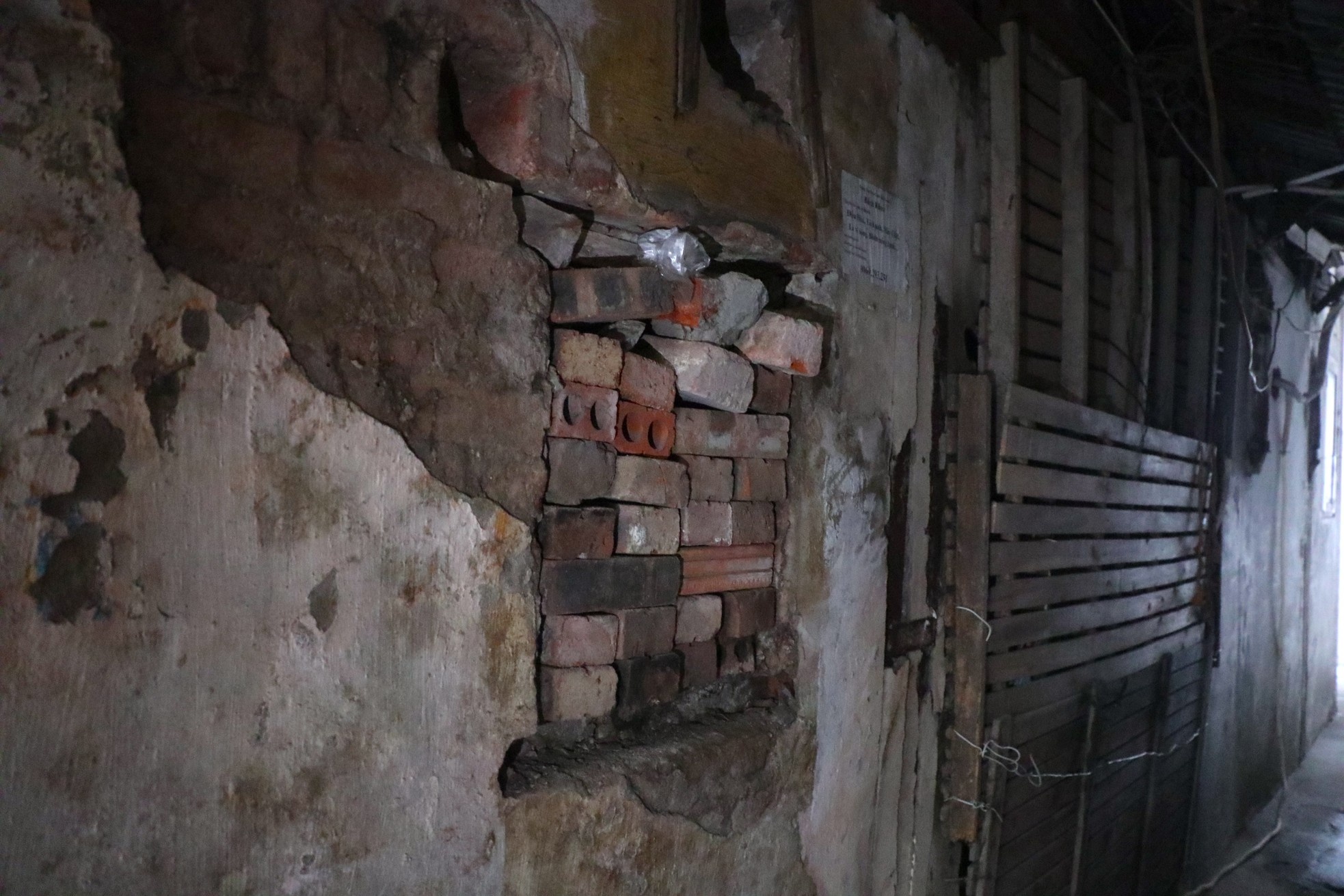 Ha Noi sap xoa so loat nha go tren 'dat vang' hinh anh