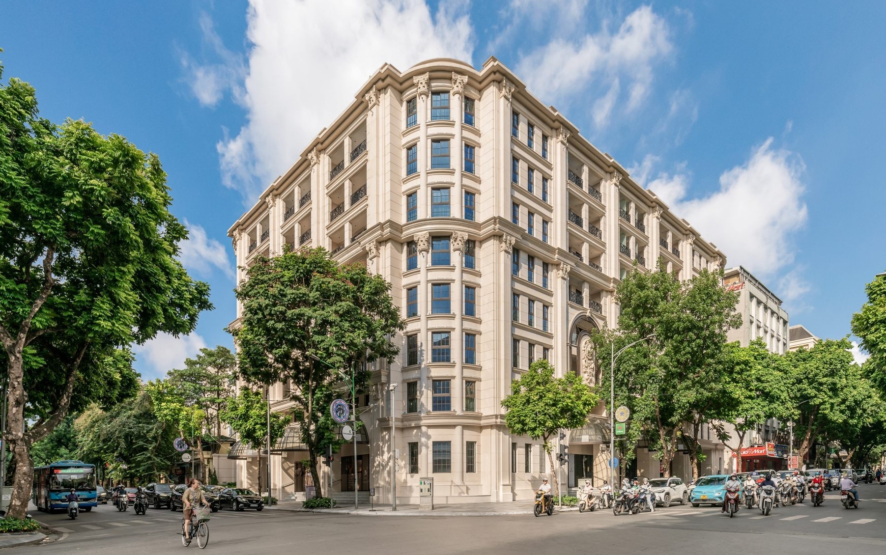 Can ho co gia thue dat do nhat Ha Noi, hon 400 trieu dong/thang hinh anh