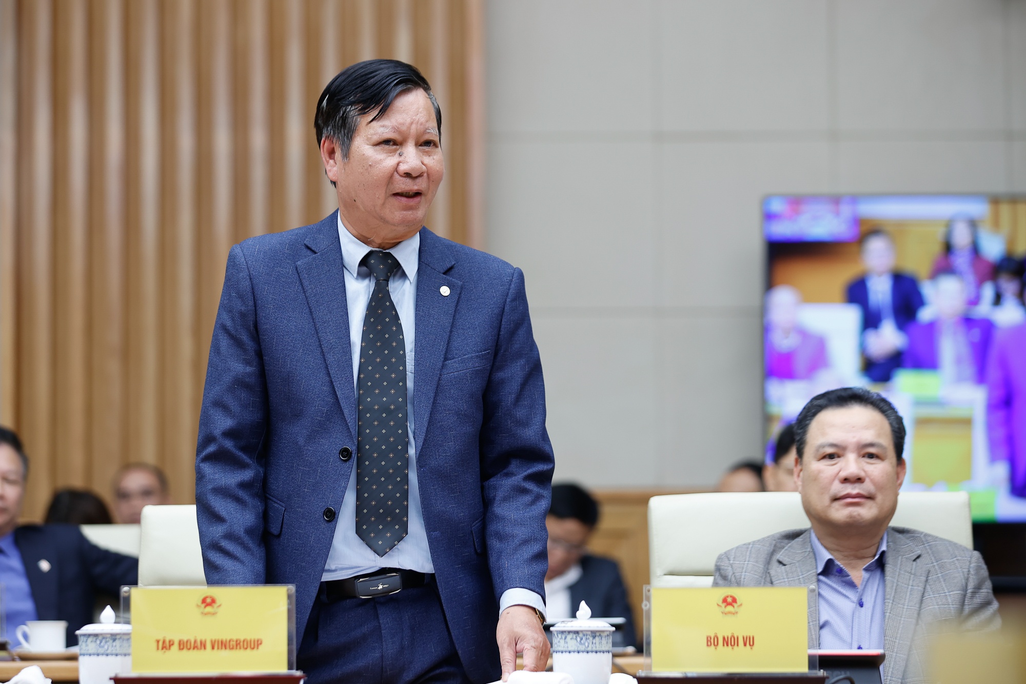 Vingroup, HUD, Viglacera de xuat duoc chi dinh thau lam nha o xa hoi hinh anh