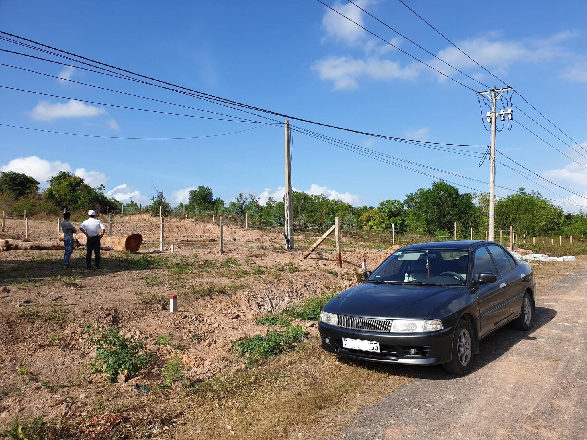Gia dat tang bat thuong sau tin don sap nhap tinh, chuyen gia canh bao hinh anh