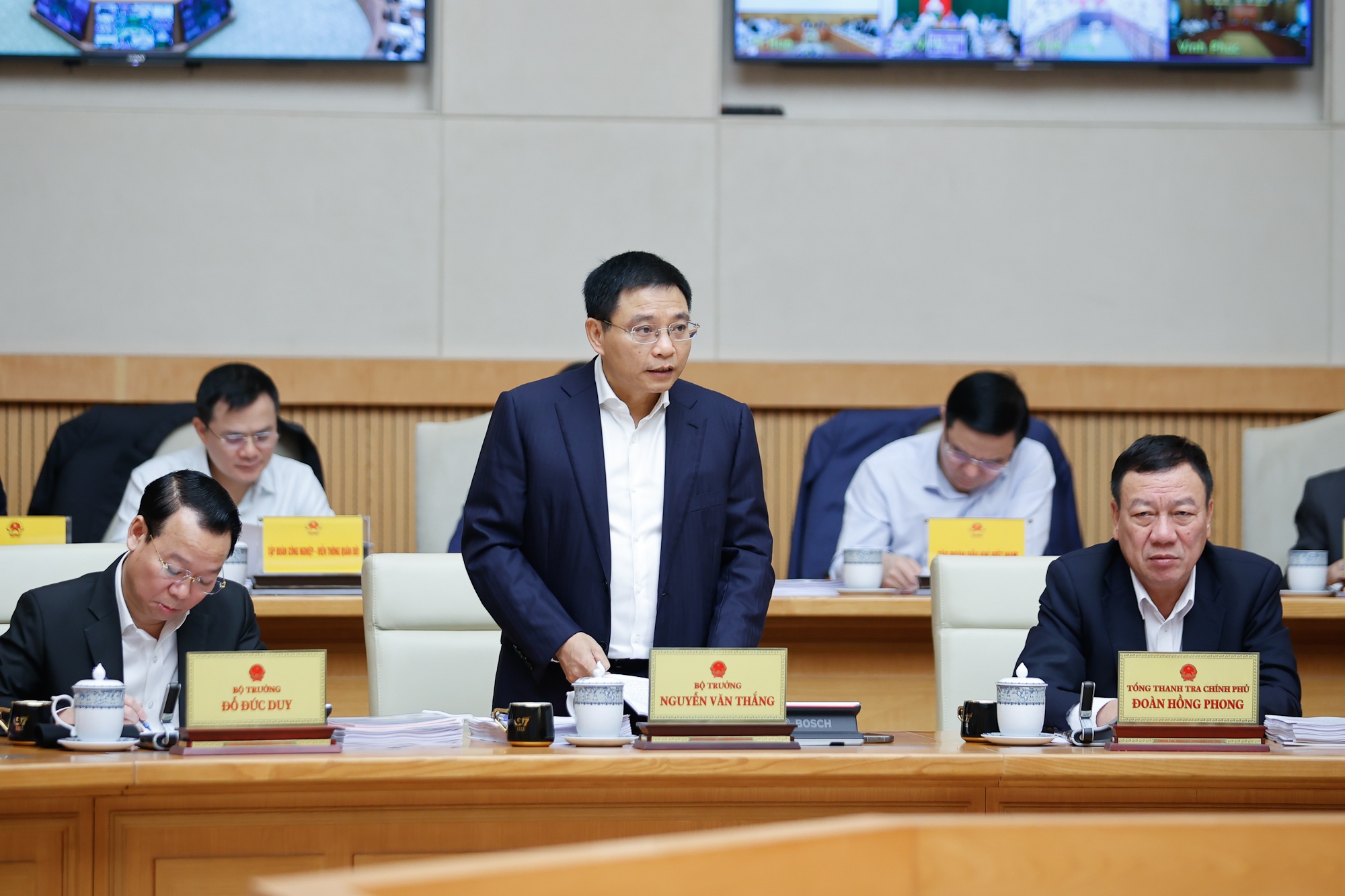 Bo truong Tai chinh: GDP 9 thang cuoi nam can tang truong 8,3% hinh anh