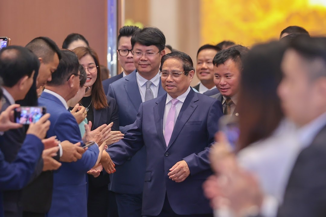 Thu tuong chu tri toa dam voi hon 1.000 doanh nghiep, ho kinh doanh hinh anh