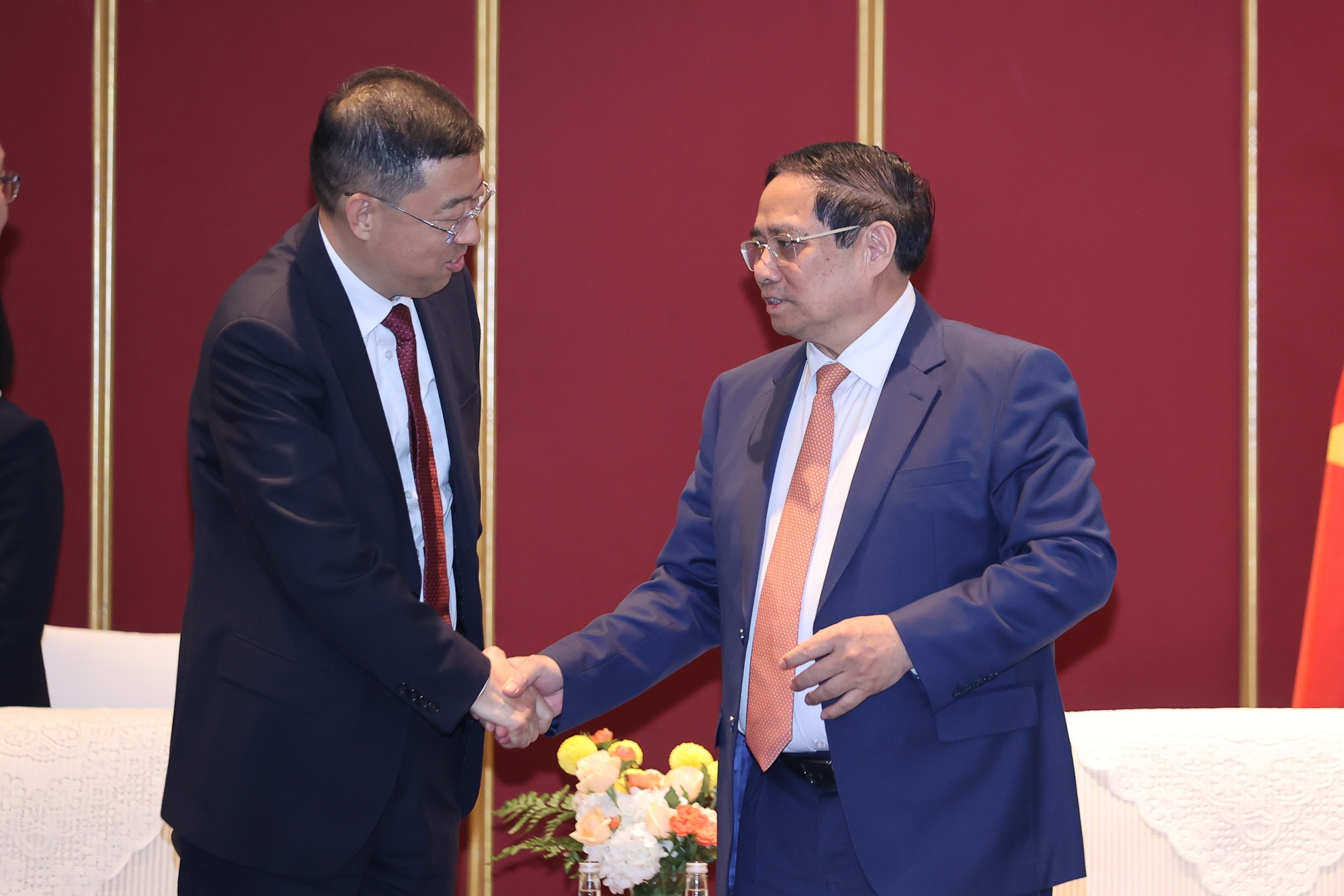 Thu tuong de nghi Ngan hang Trung Quoc tham gia Trung tam tai chinh hinh anh