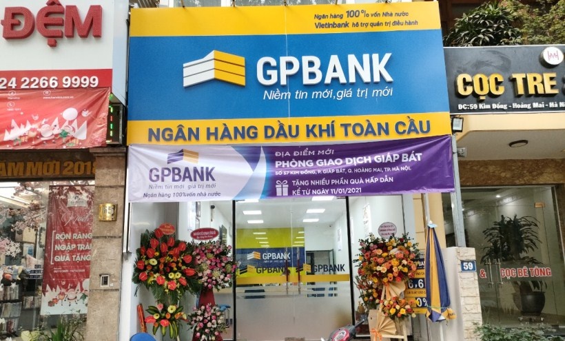 Mot ngan hang duoc chuyen giao bat buoc bat dau co lai hinh anh