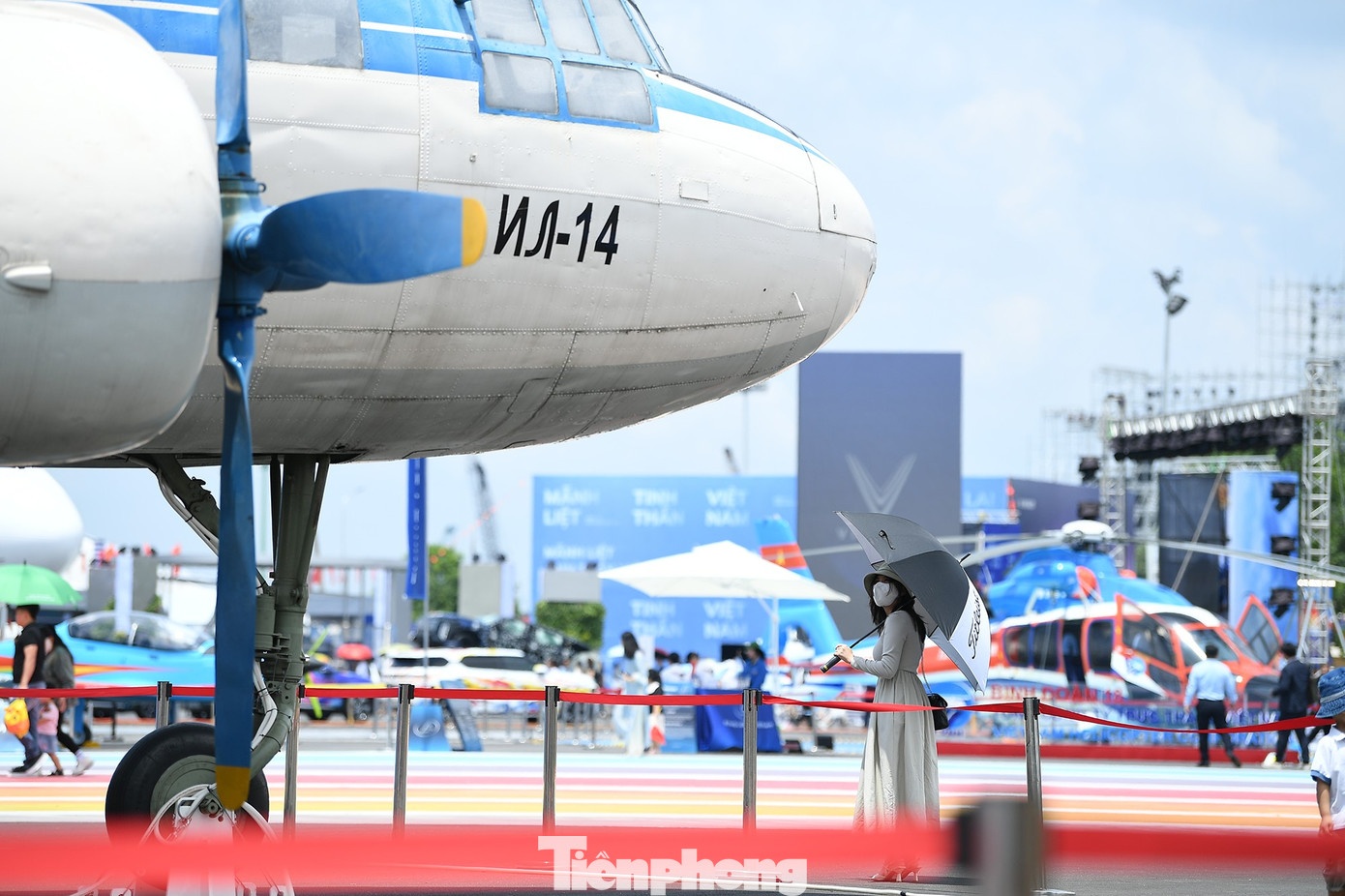 may bay trien lam,  trien lam 80 nam,  Airbus 320 anh 6