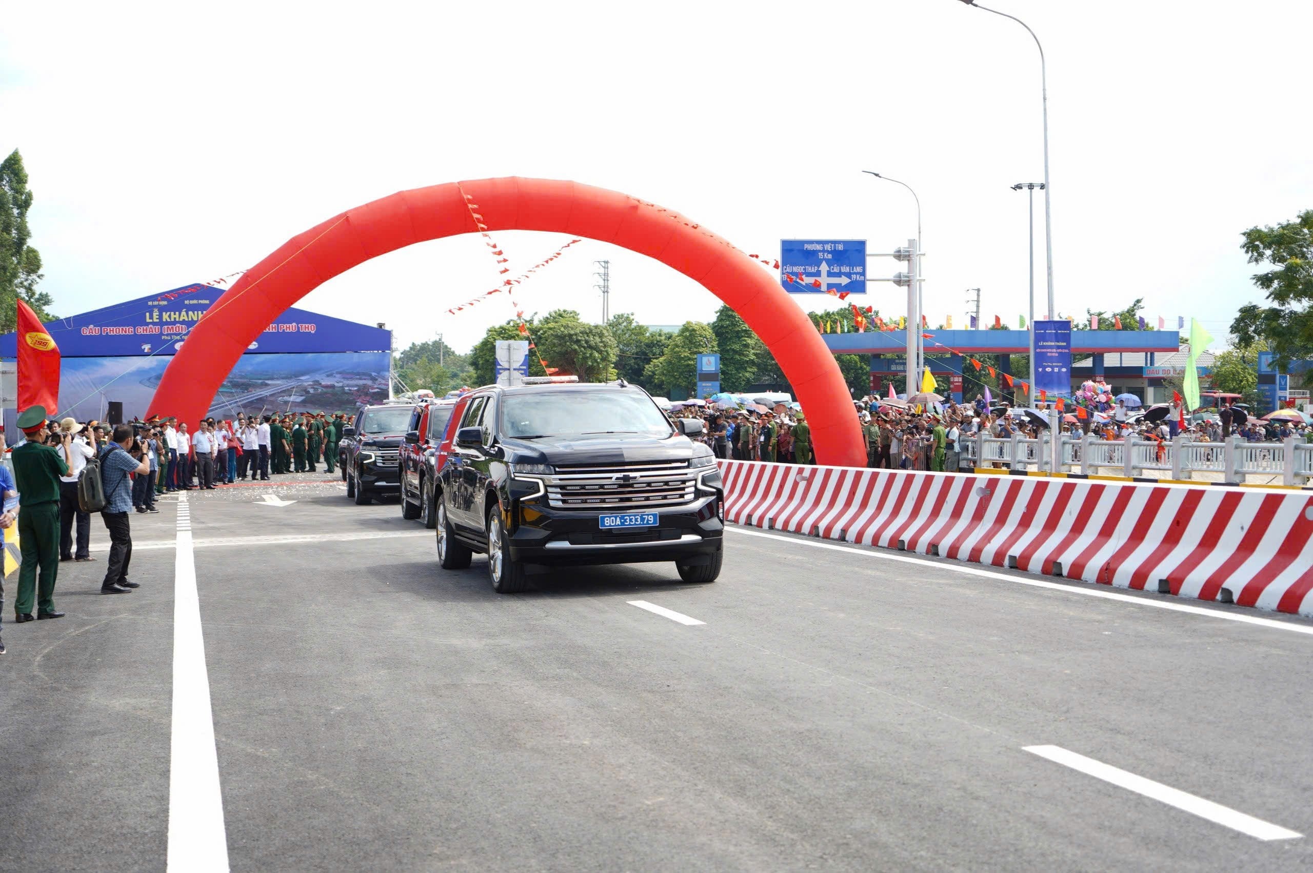 Cau Phong Chau thong xe som 3 thang, tiet kiem gan 200 ty hinh anh