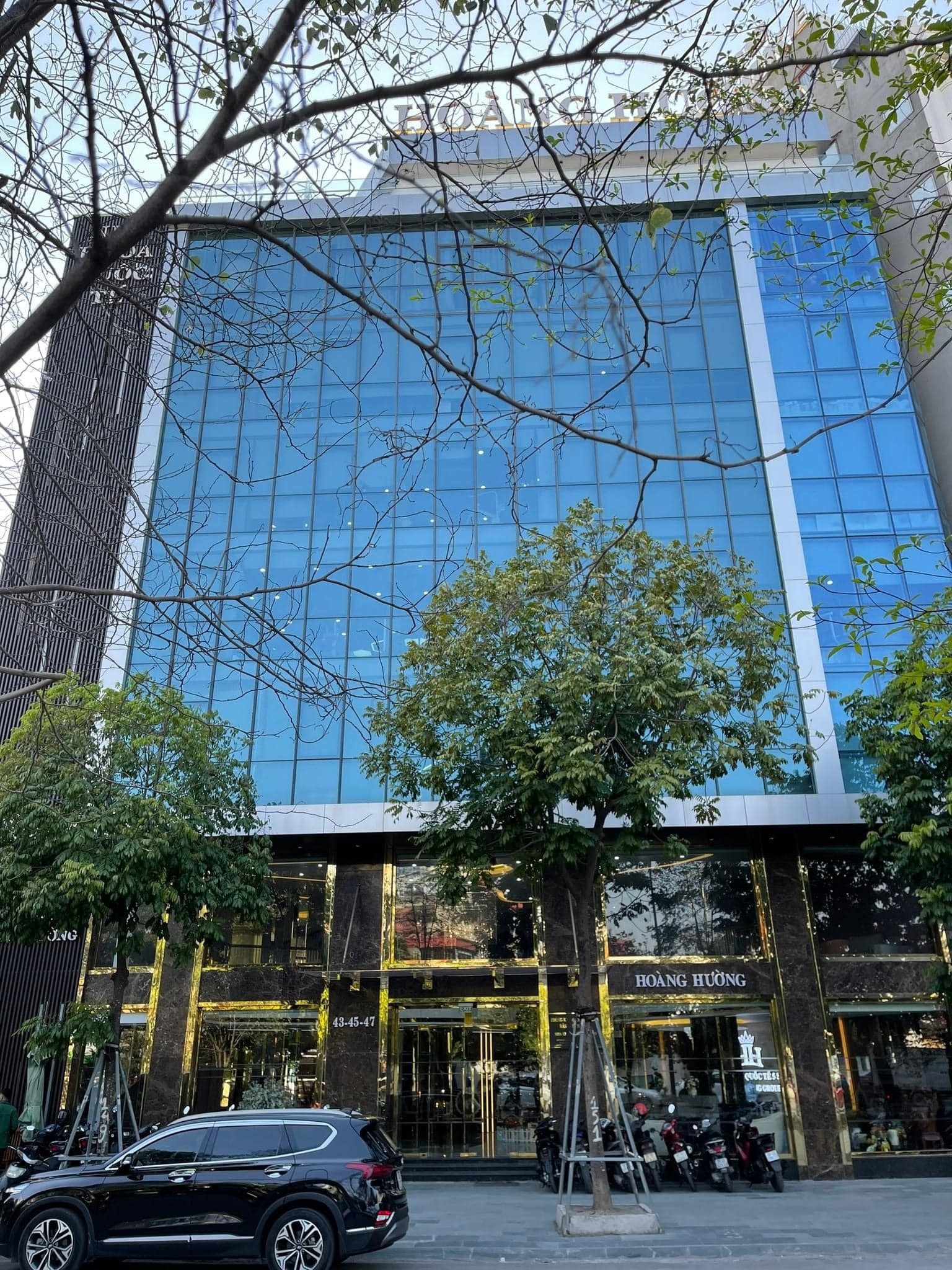 Hoang huong bi bat,  Hoang huong khoe giau,  tai san Hoang huong anh 3