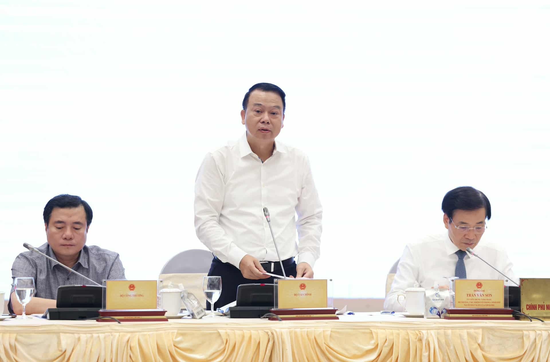 Toc do giai ngan von dau tu cong khong gay mat on dinh kinh te hinh anh