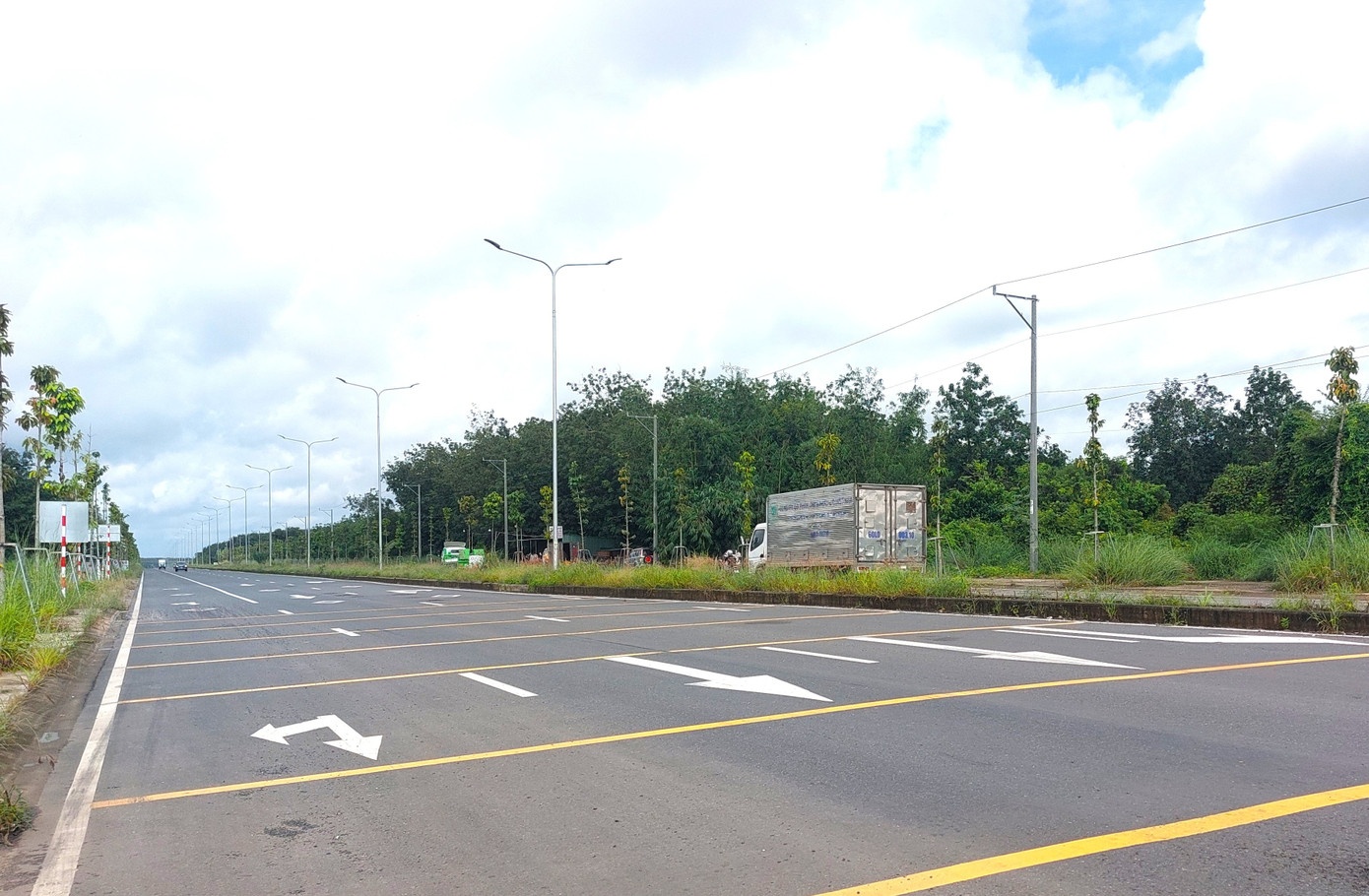 duong Bac Tan Uyen,  duong tp.hcm hong,  sua duong tp.hcm anh 7